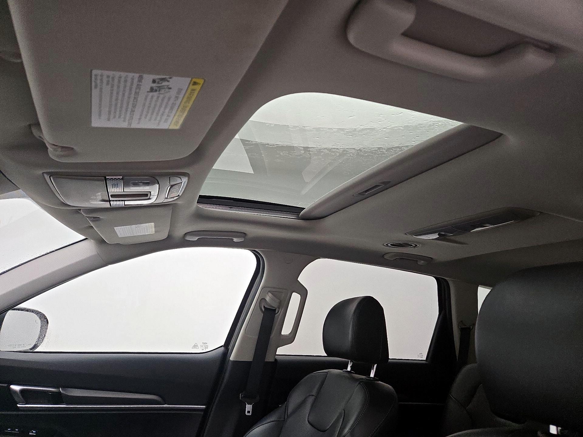 Thumbnail: 2022 Kia Telluride - 18