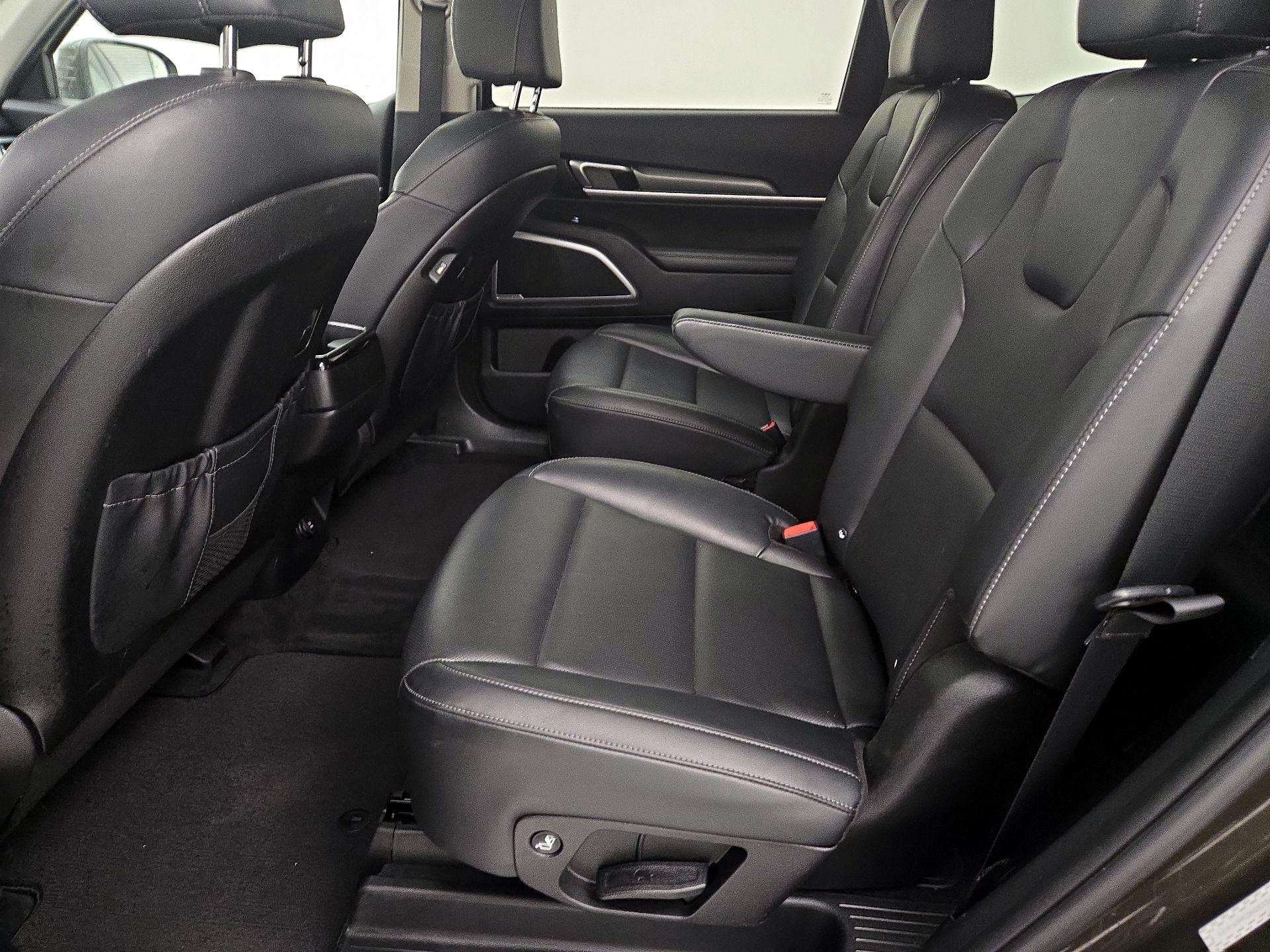 Thumbnail: 2022 Kia Telluride - 19