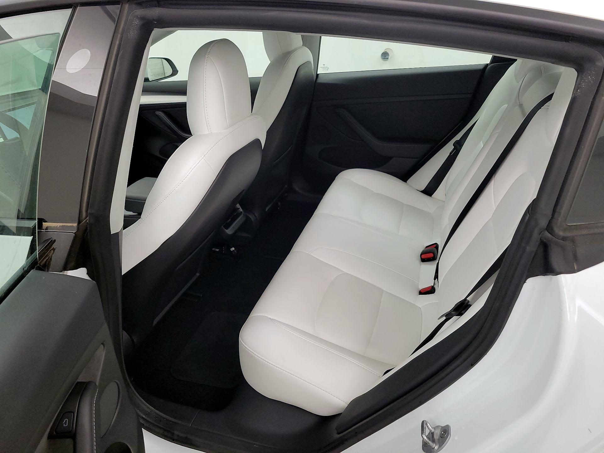 Thumbnail: 2022 Tesla Model 3 - 20