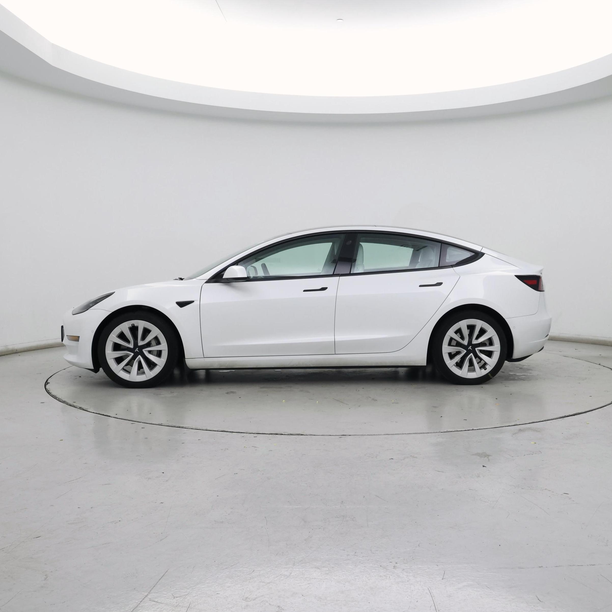 Thumbnail: 2022 Tesla Model 3 - 3