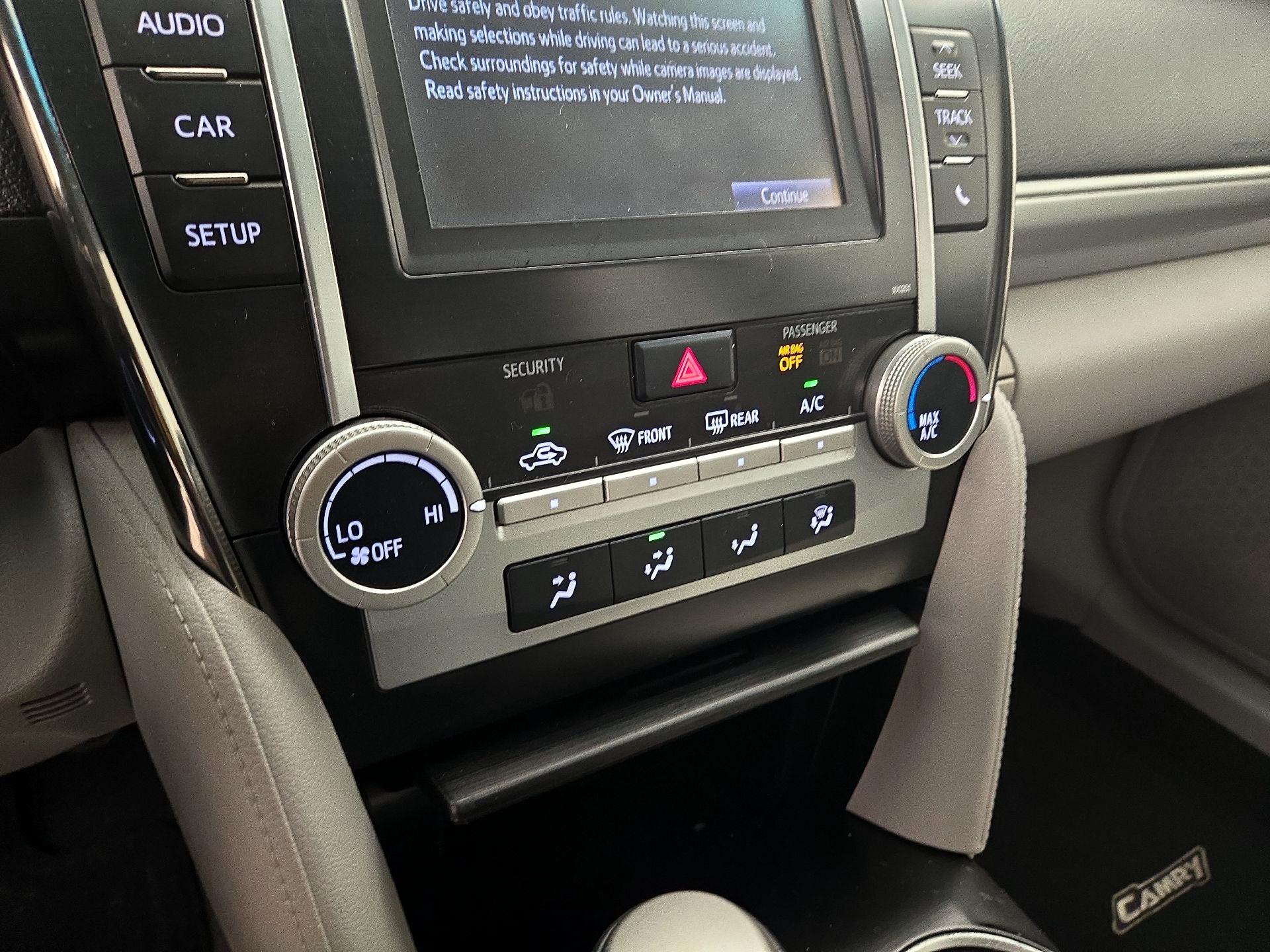 Thumbnail: 2014 Toyota Camry - 15