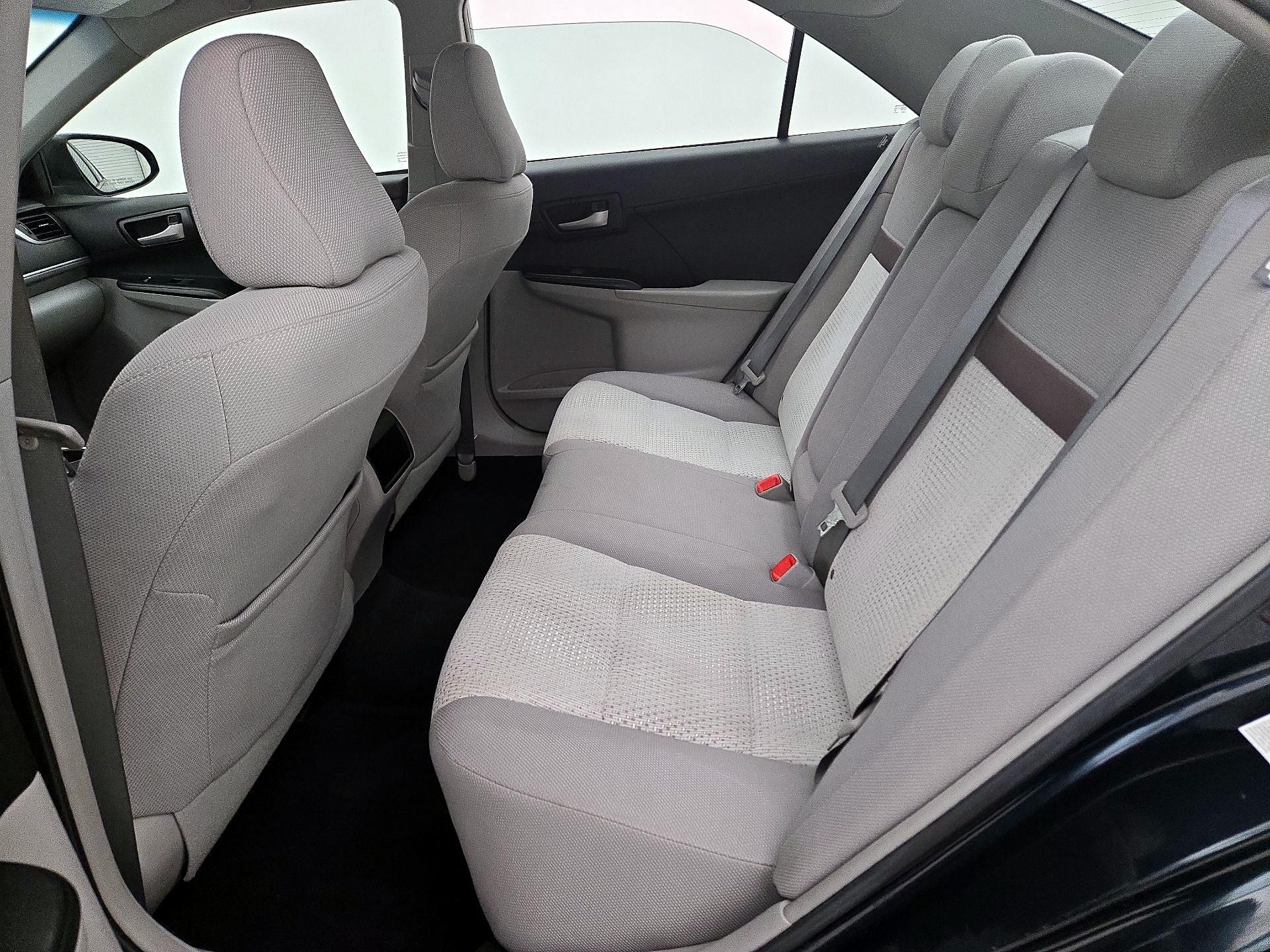 Thumbnail: 2014 Toyota Camry - 17