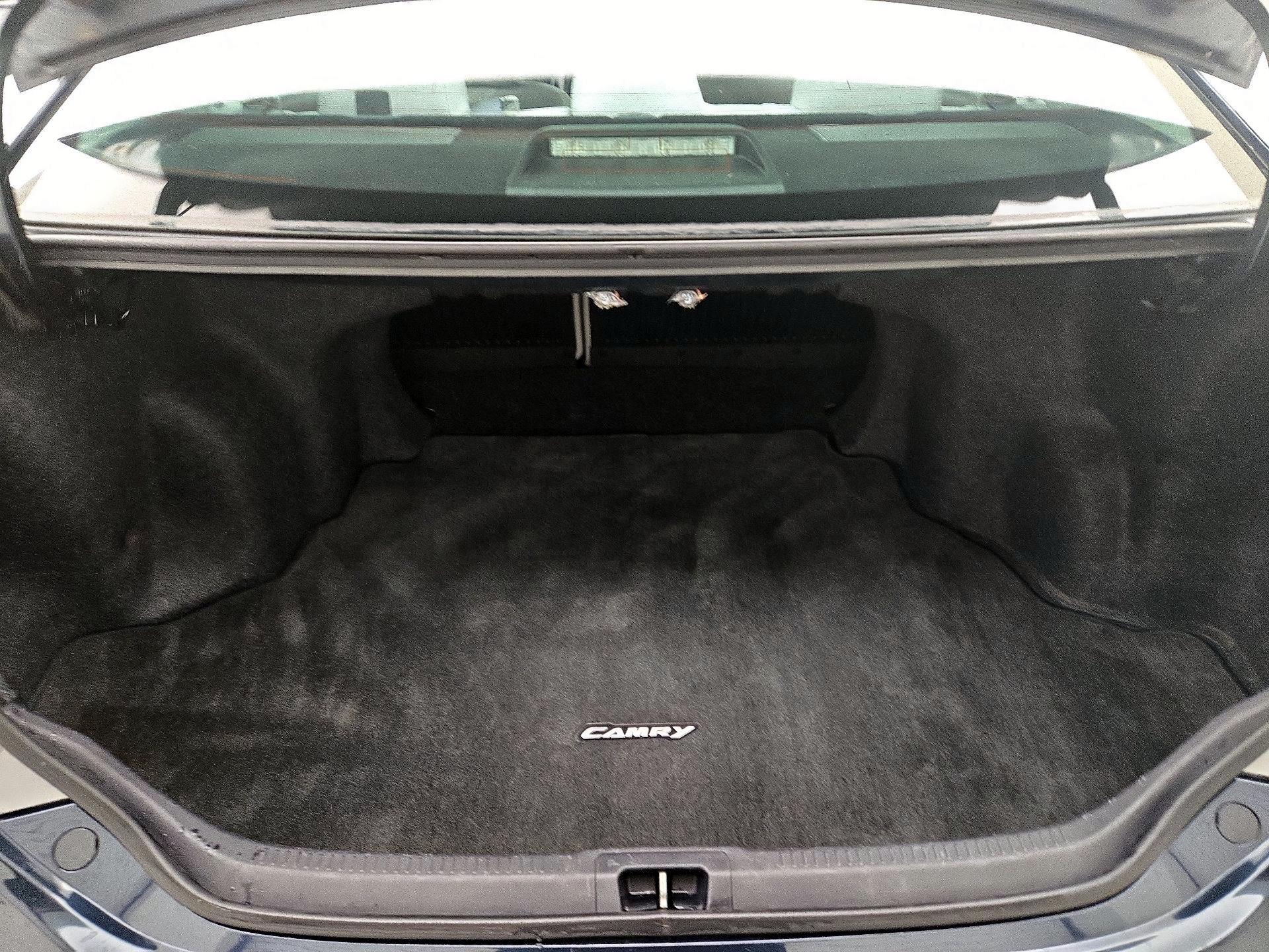 Thumbnail: 2014 Toyota Camry - 18