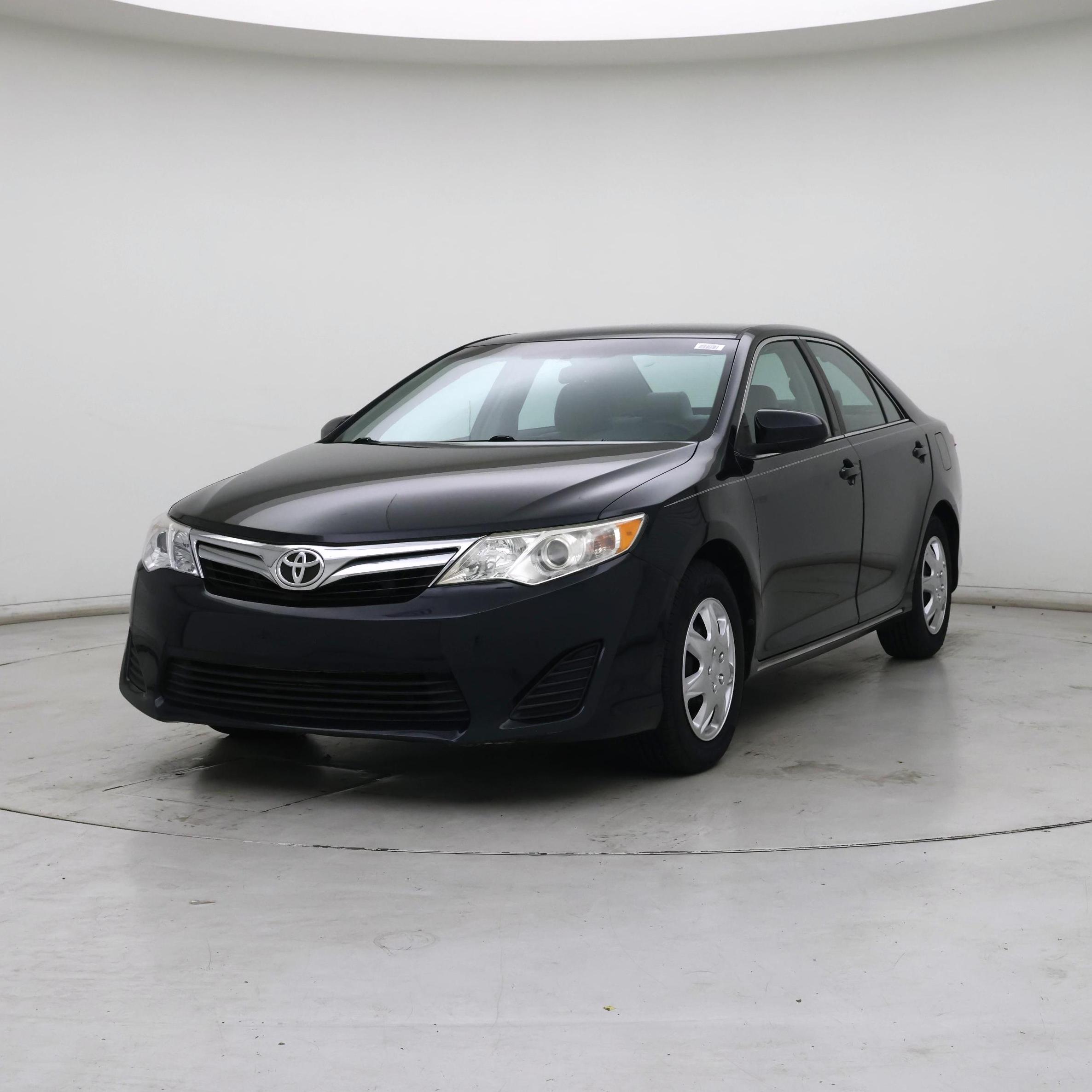 Thumbnail: 2014 Toyota Camry - 4