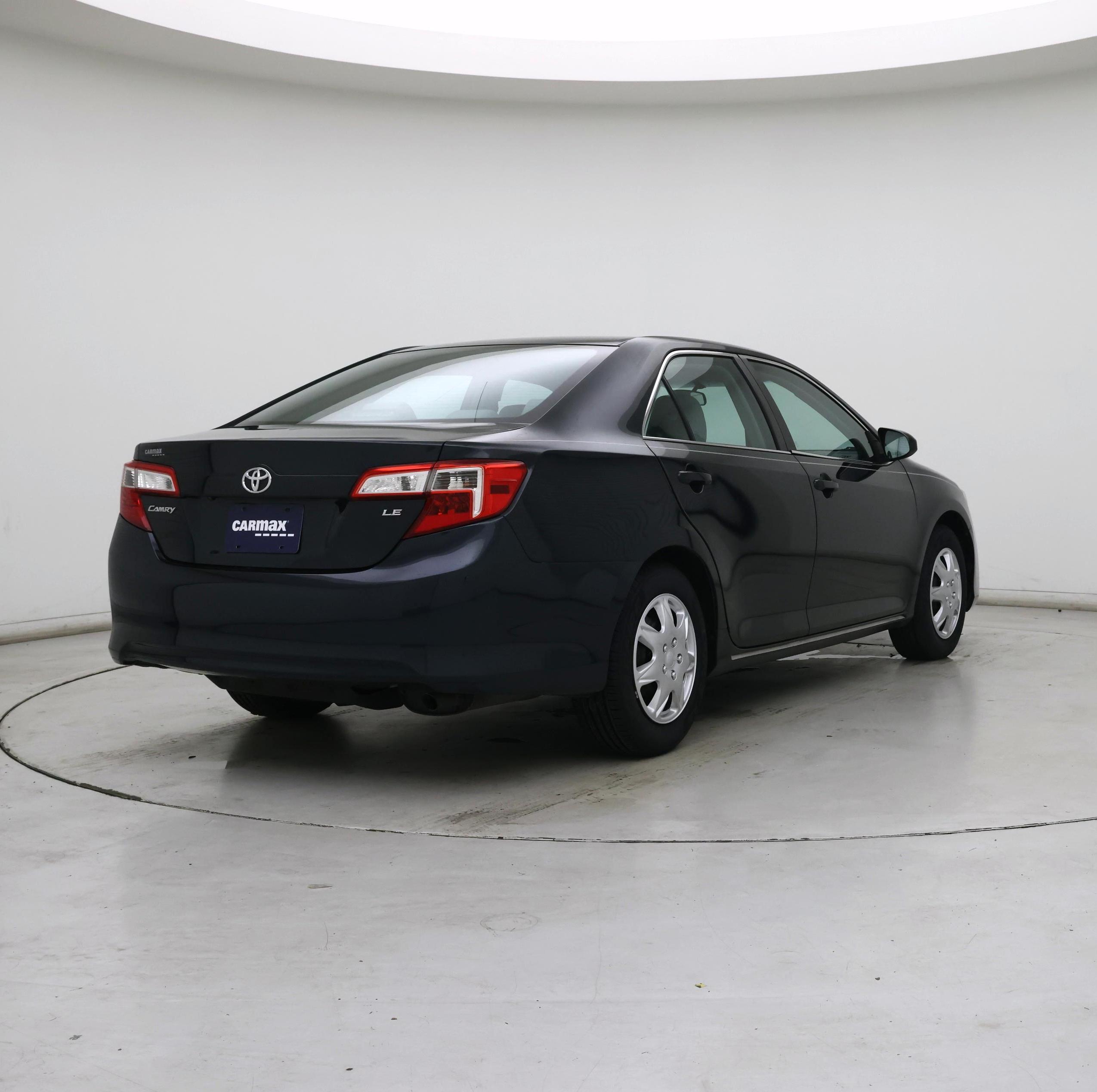 Thumbnail: 2014 Toyota Camry - 8