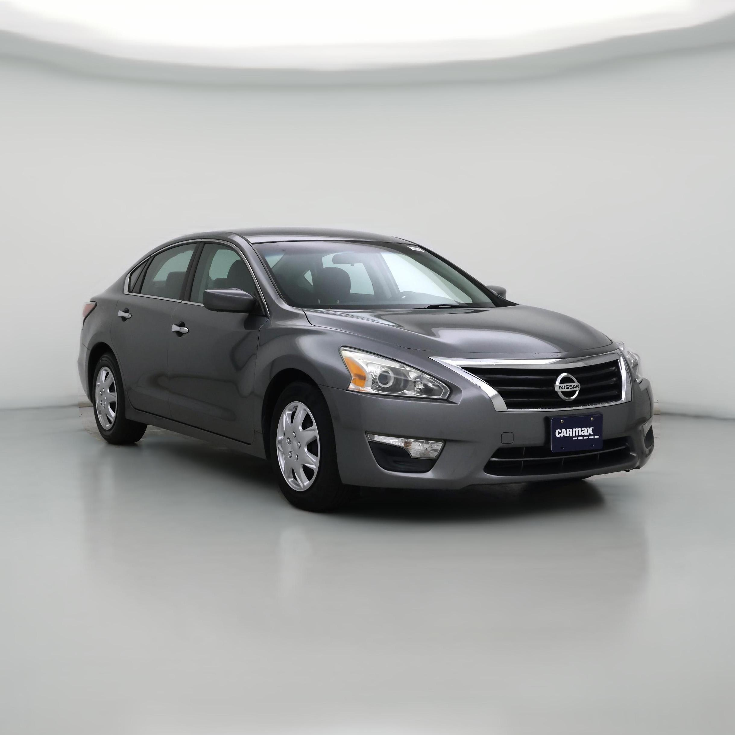 Thumbnail: 2015 Nissan Altima - 1