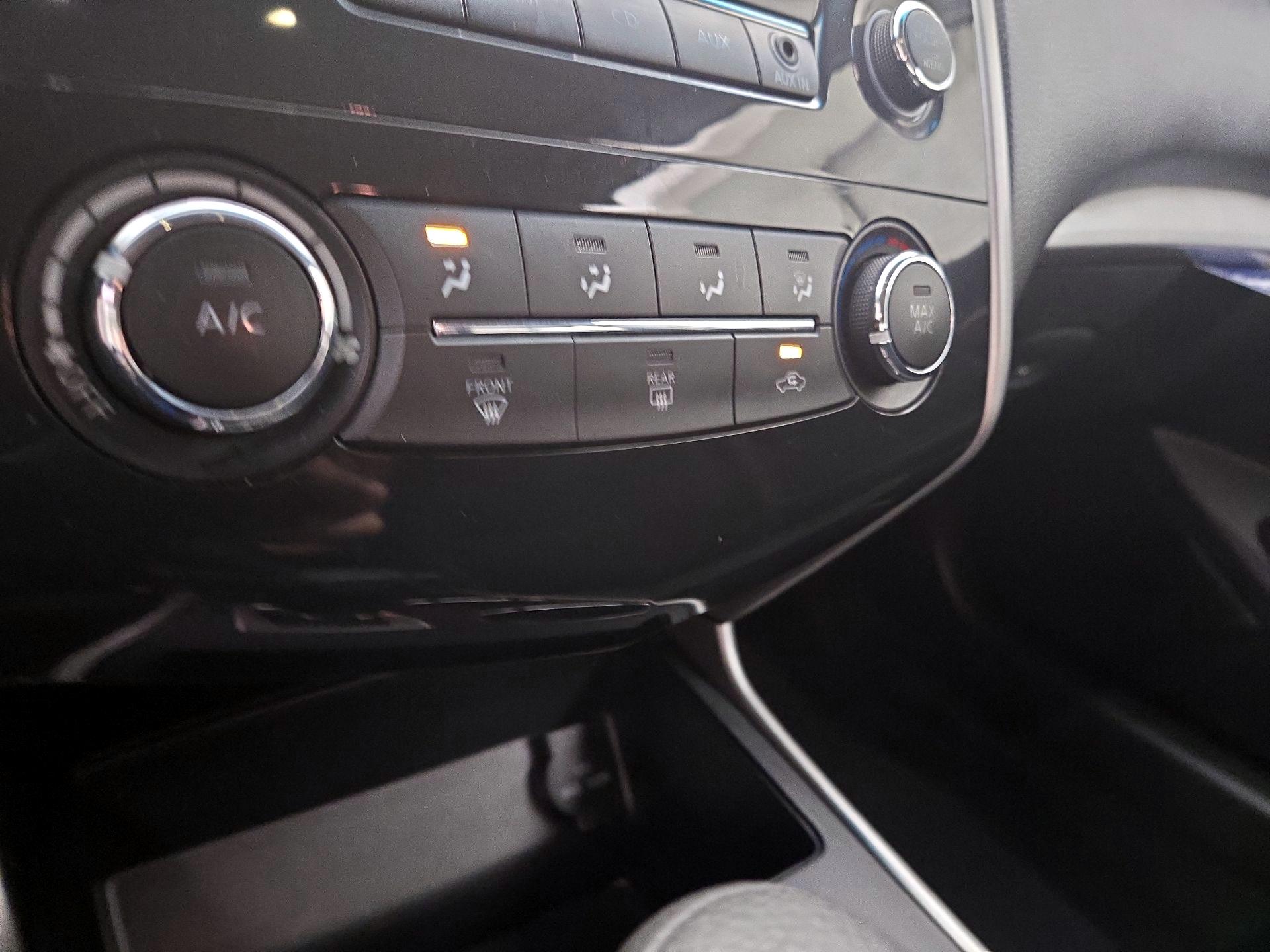 Thumbnail: 2015 Nissan Altima - 15