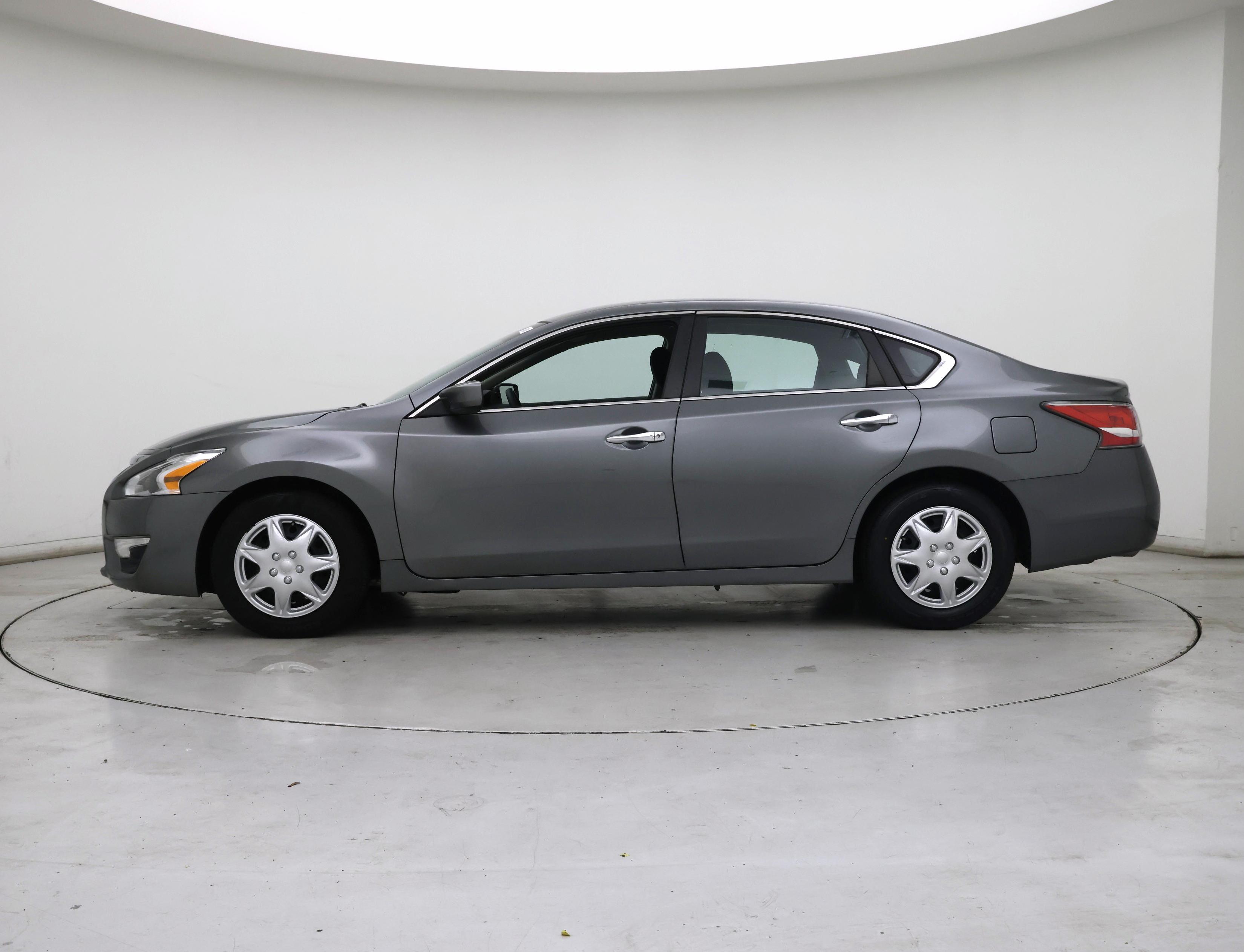 Thumbnail: 2015 Nissan Altima - 3