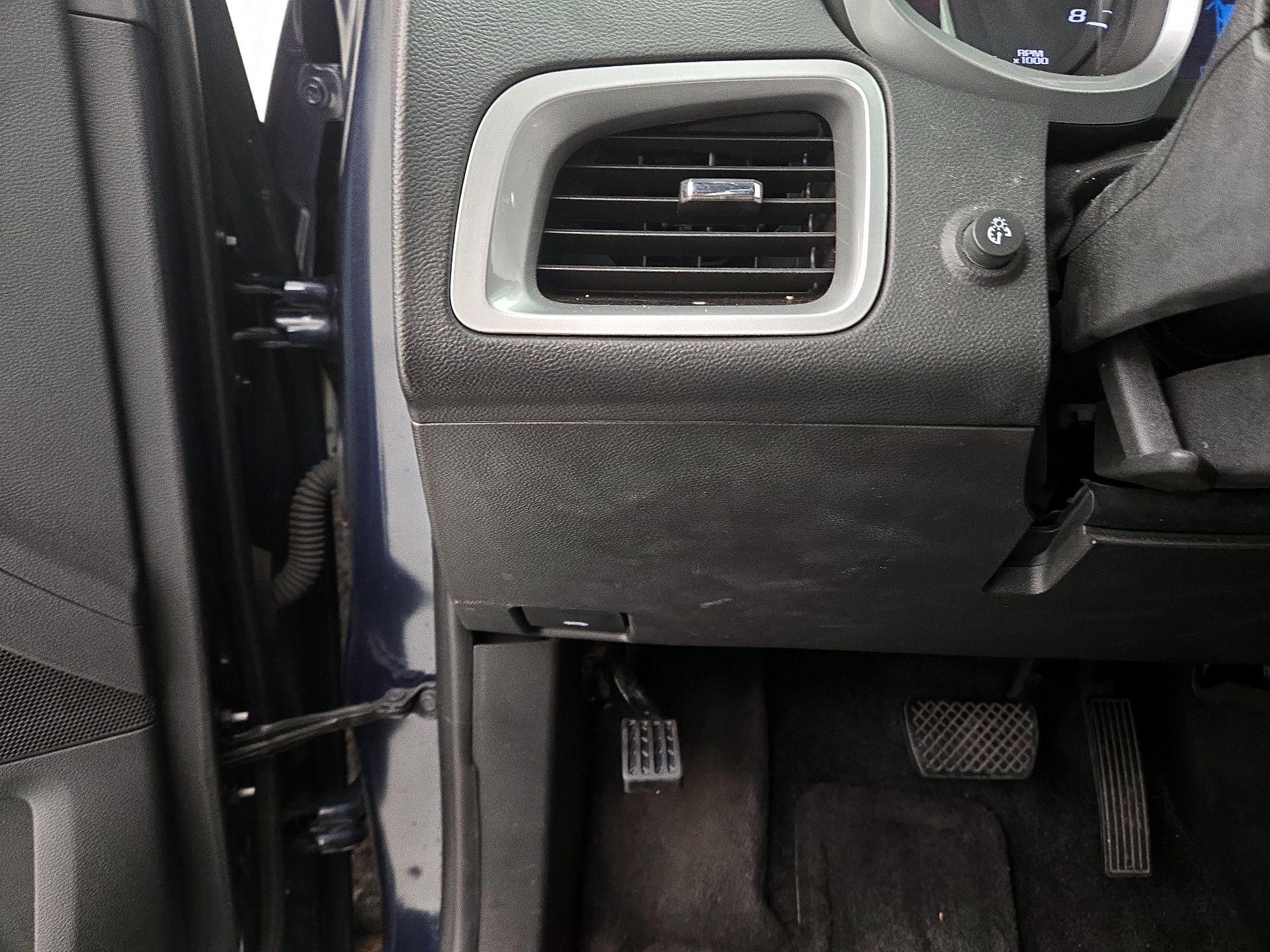 Thumbnail: 2016 Chevrolet Equinox - 13