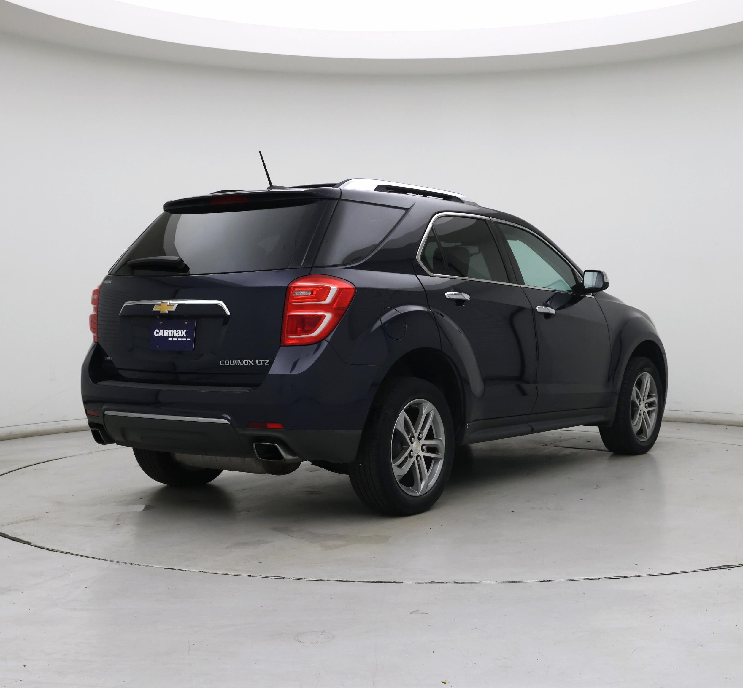 Thumbnail: 2016 Chevrolet Equinox - 8