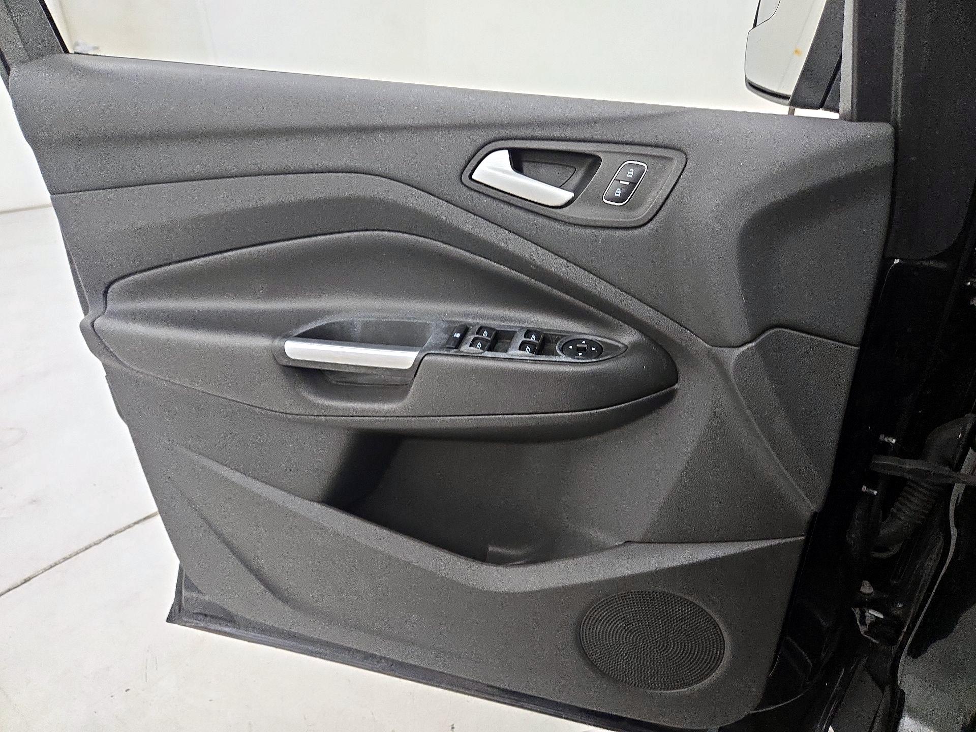 Thumbnail: 2017 Ford Escape - 12