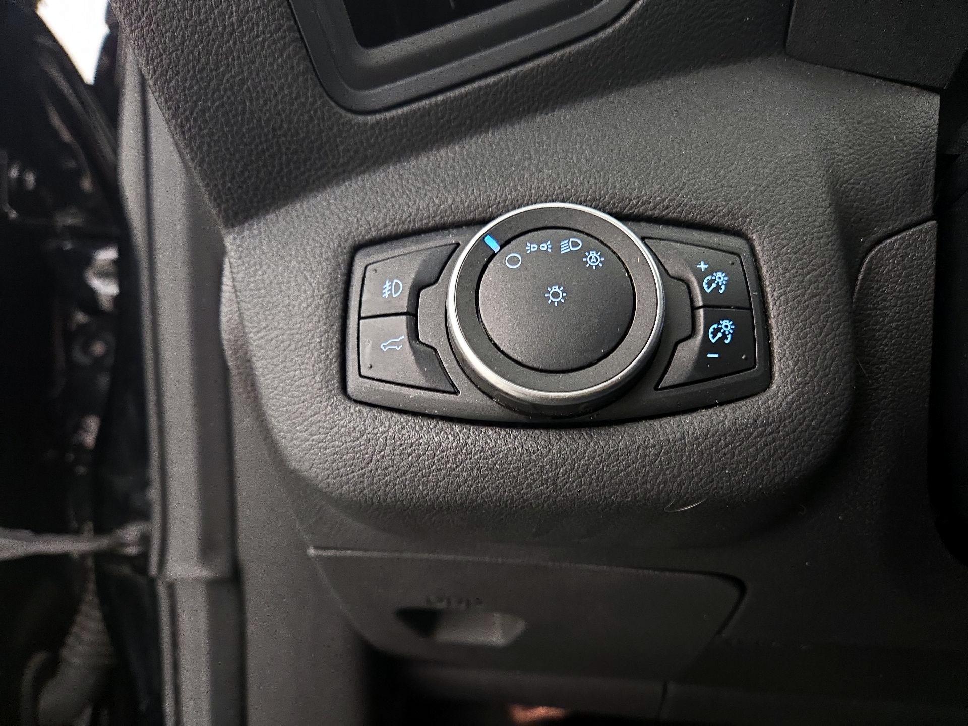 Thumbnail: 2017 Ford Escape - 13