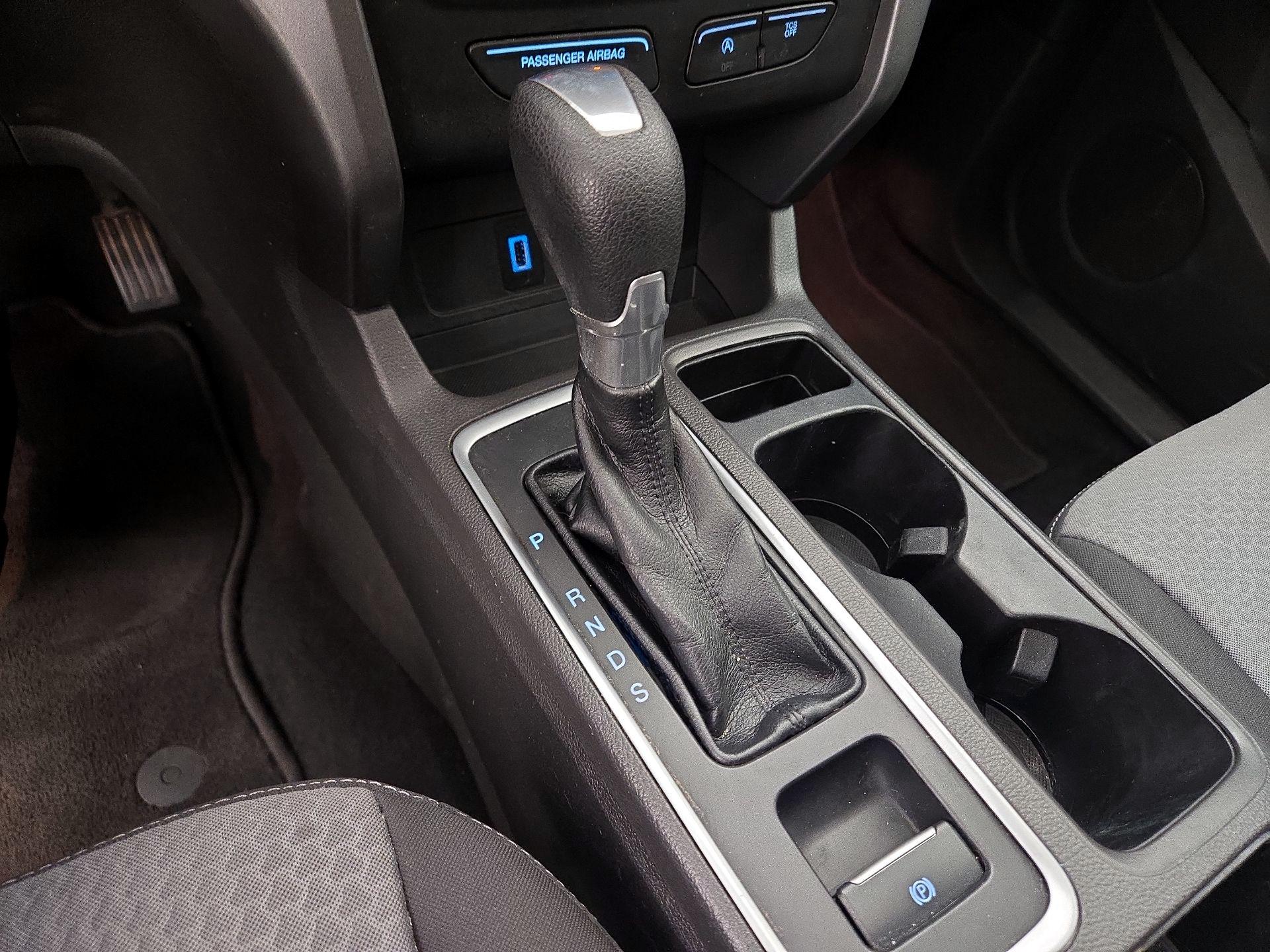 Thumbnail: 2017 Ford Escape - 17