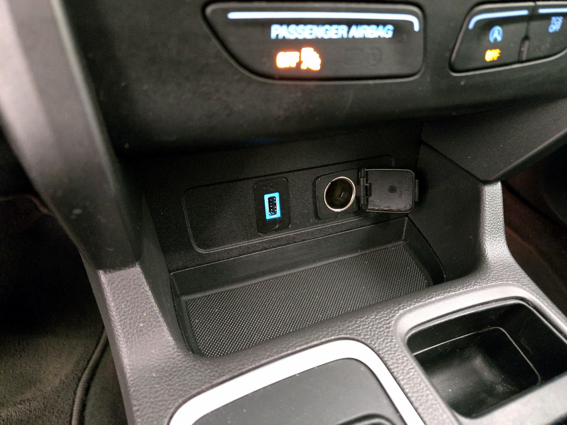 Thumbnail: 2017 Ford Escape - 18