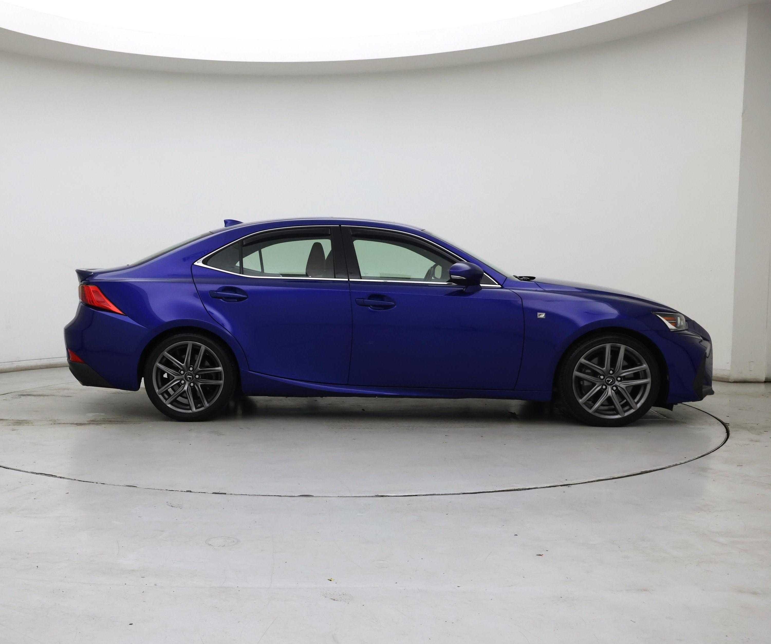 Thumbnail: 2017 Lexus IS - 7