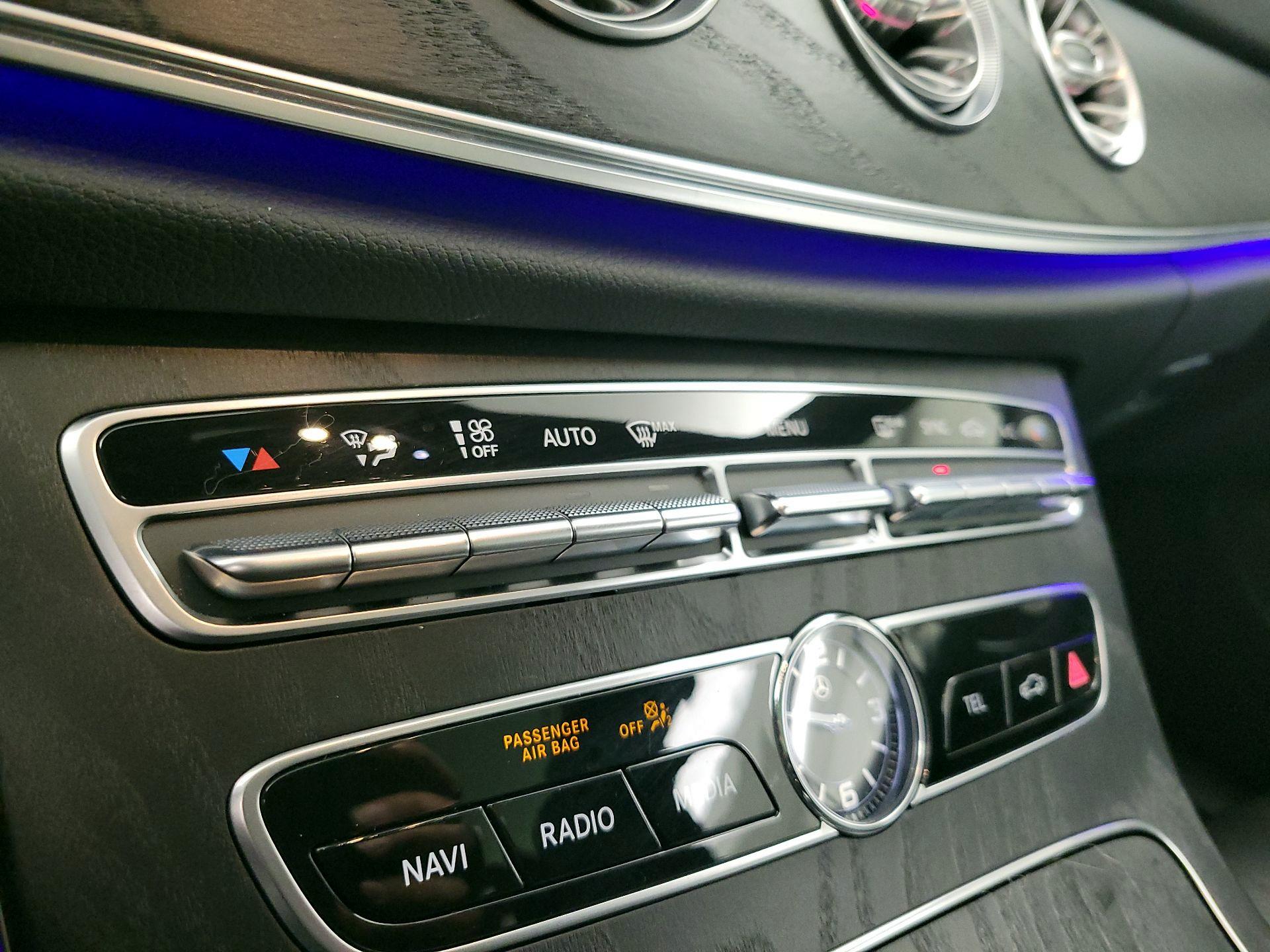 Thumbnail: 2020 Mercedes-Benz E-Class - 17