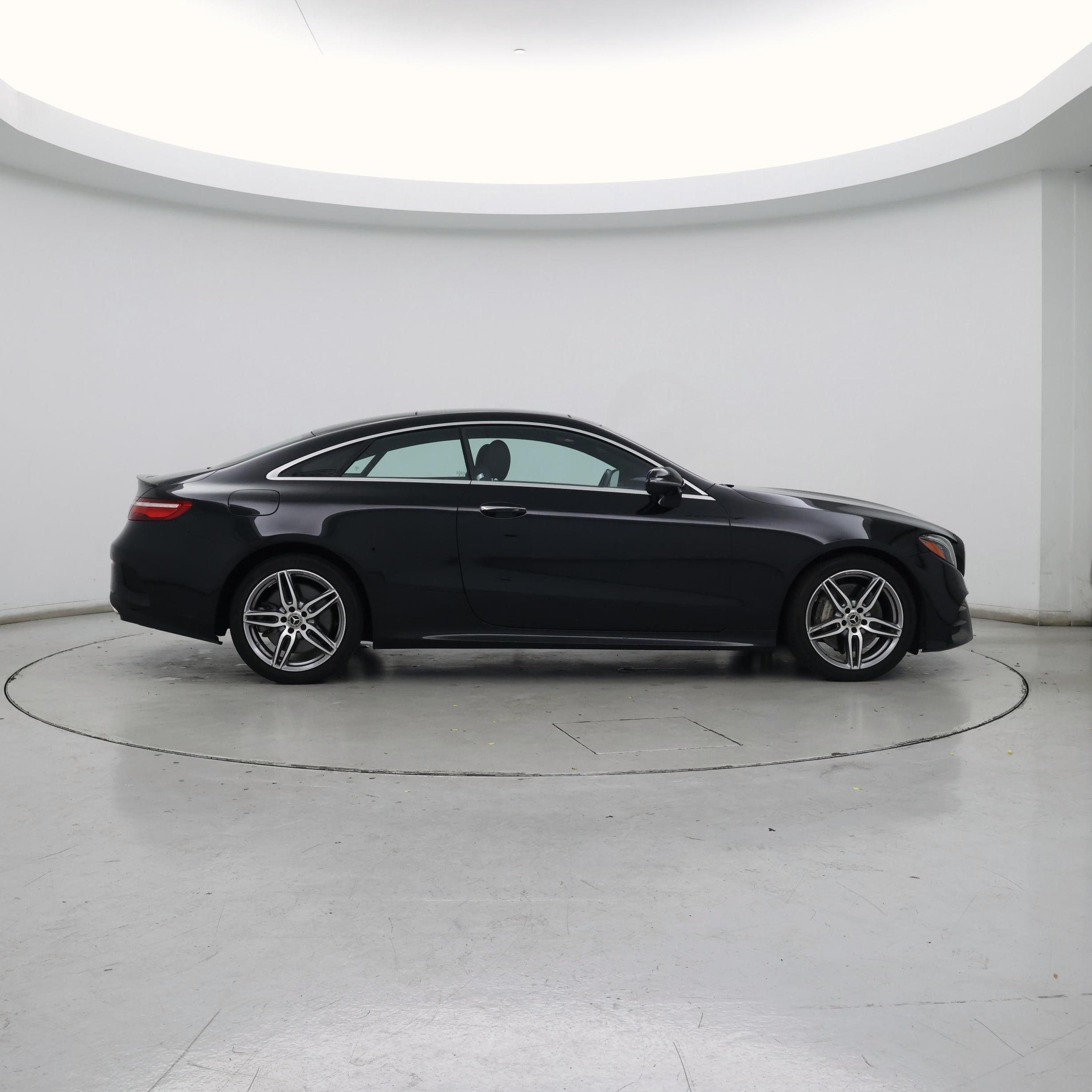 Thumbnail: 2020 Mercedes-Benz E-Class - 7