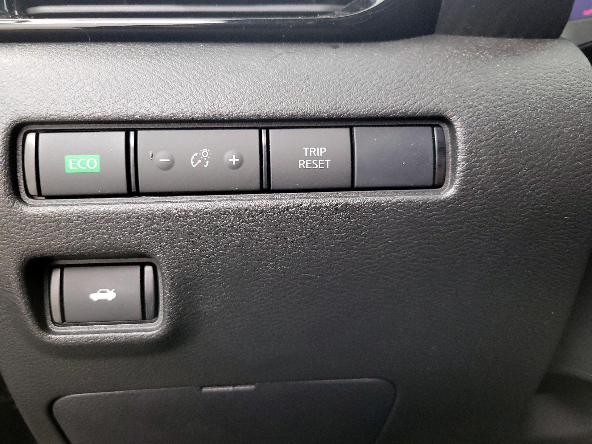 Thumbnail: 2023 Nissan Sentra - 13