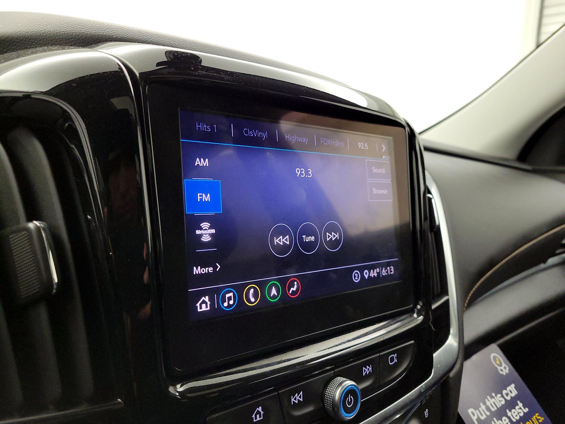 Thumbnail: 2020 Chevrolet Traverse - 16