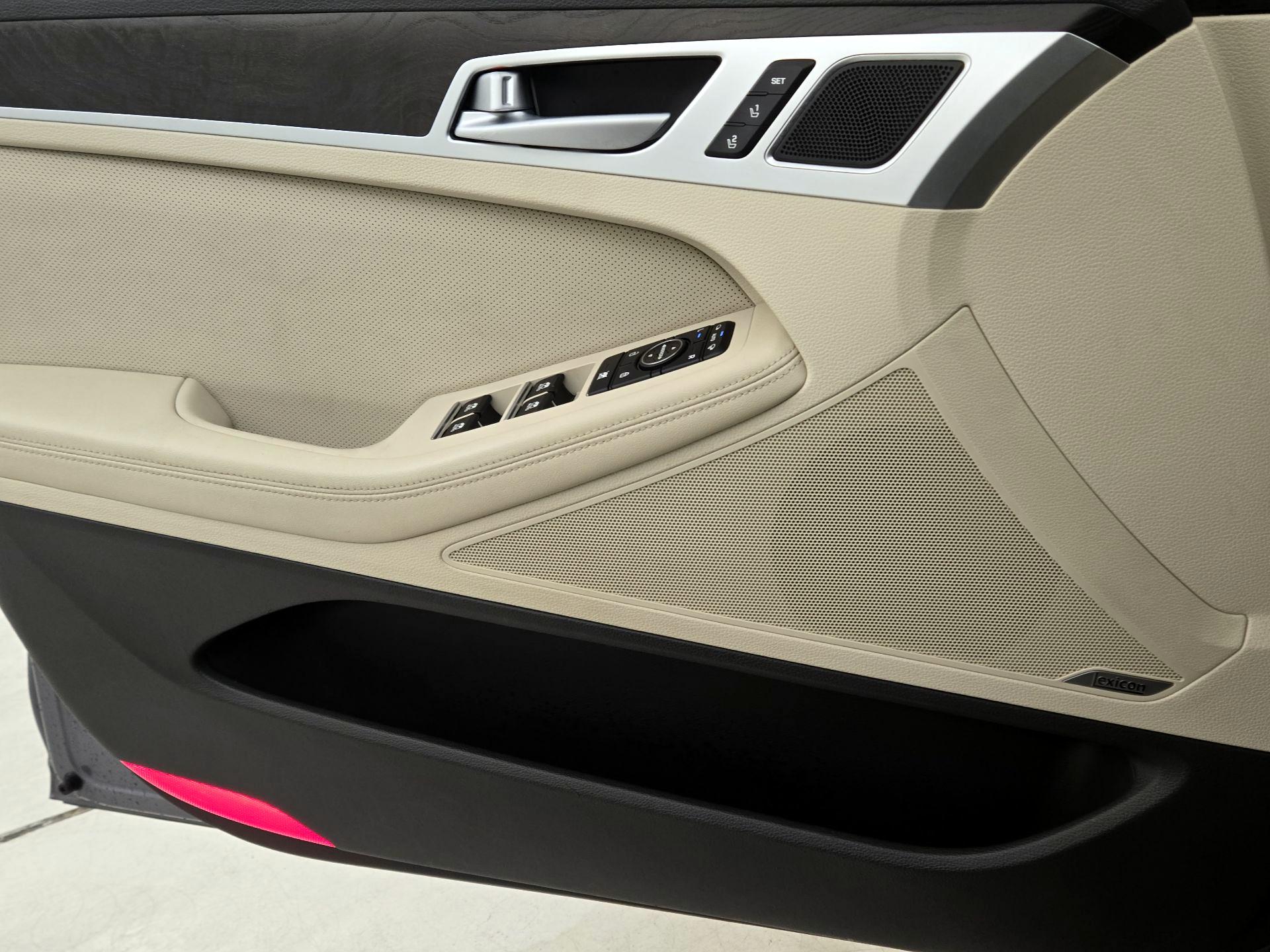 Thumbnail: 2016 Hyundai Genesis - 12