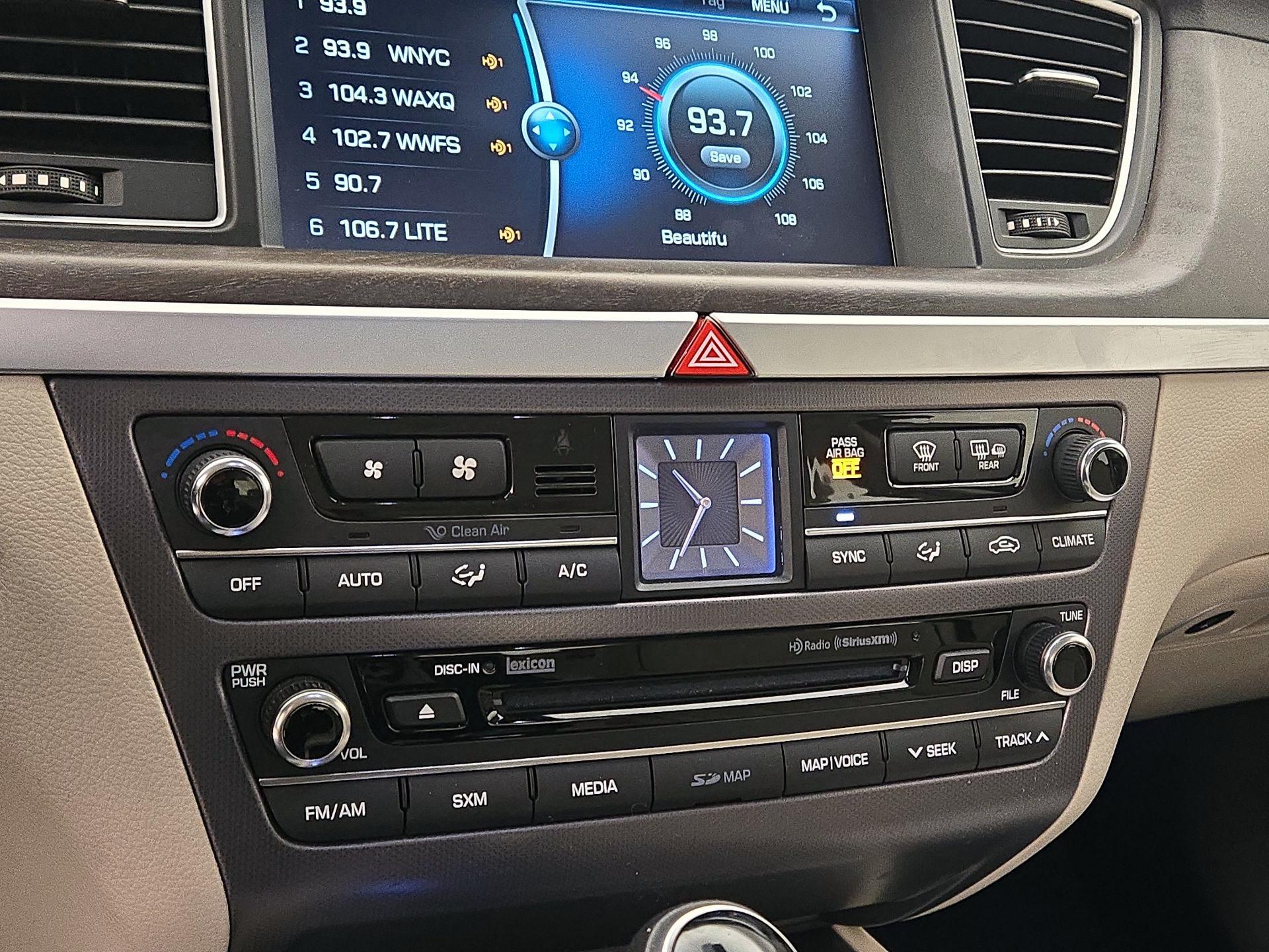 Thumbnail: 2016 Hyundai Genesis - 16