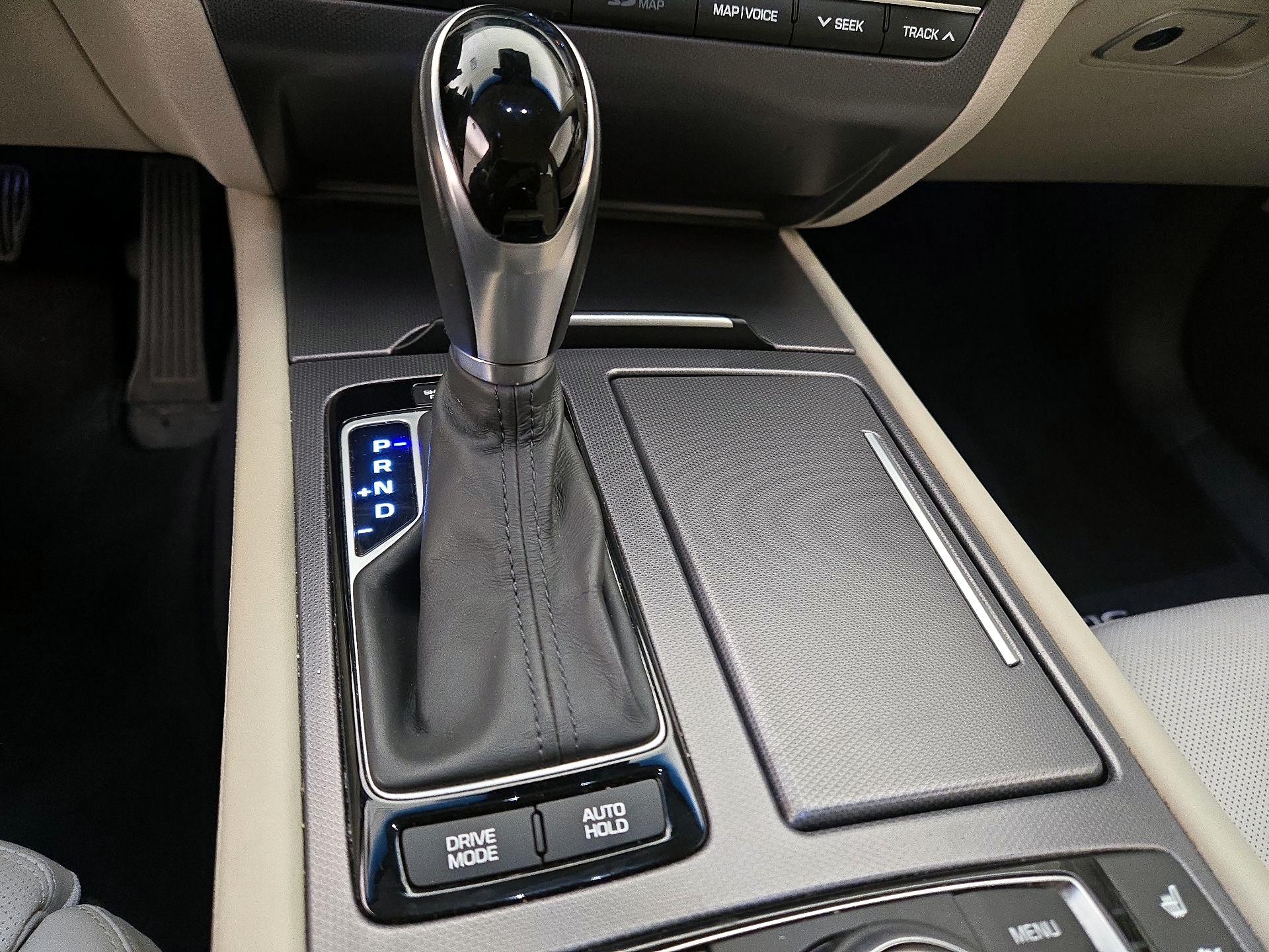 Thumbnail: 2016 Hyundai Genesis - 17