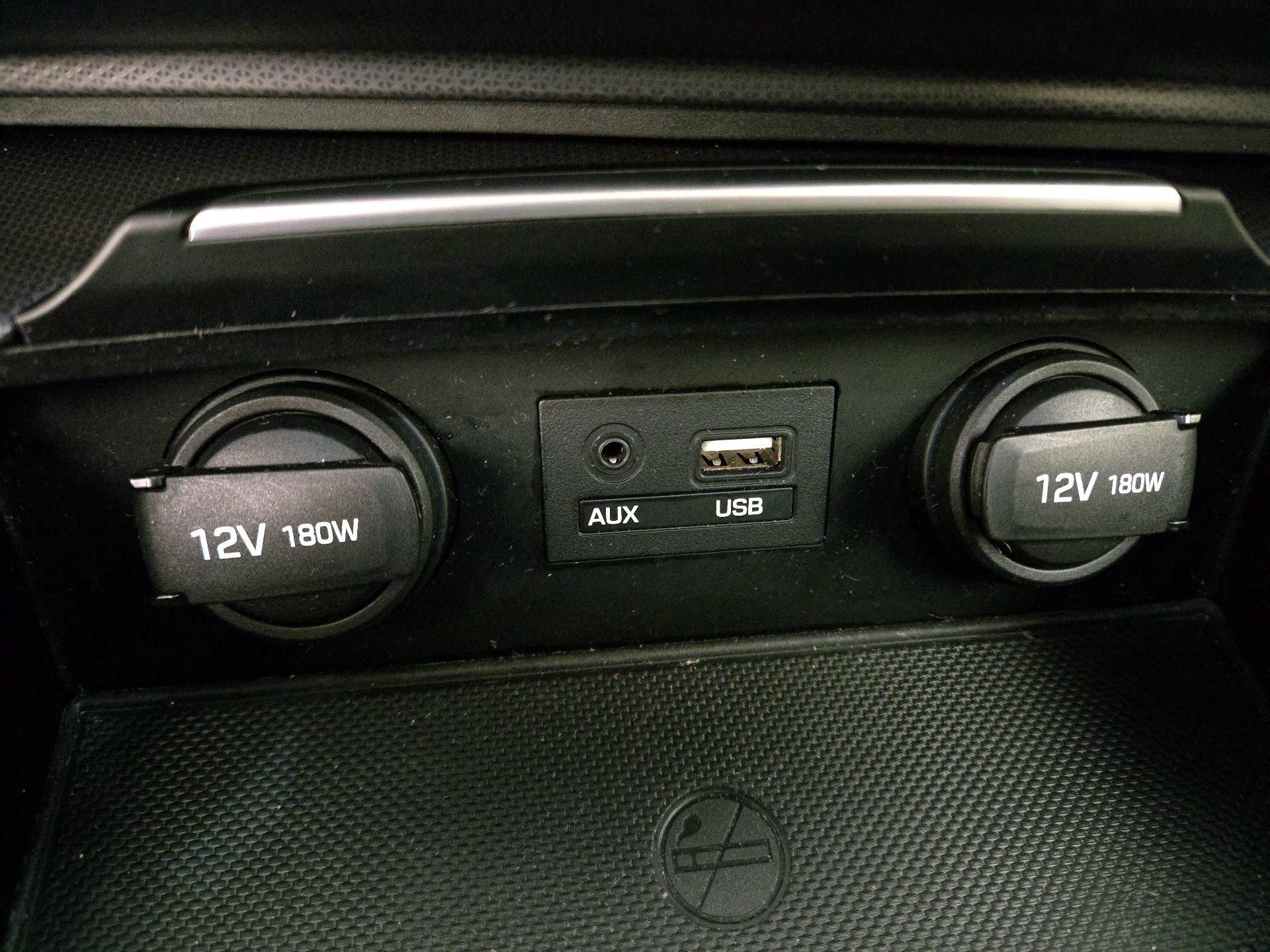 Thumbnail: 2016 Hyundai Genesis - 18