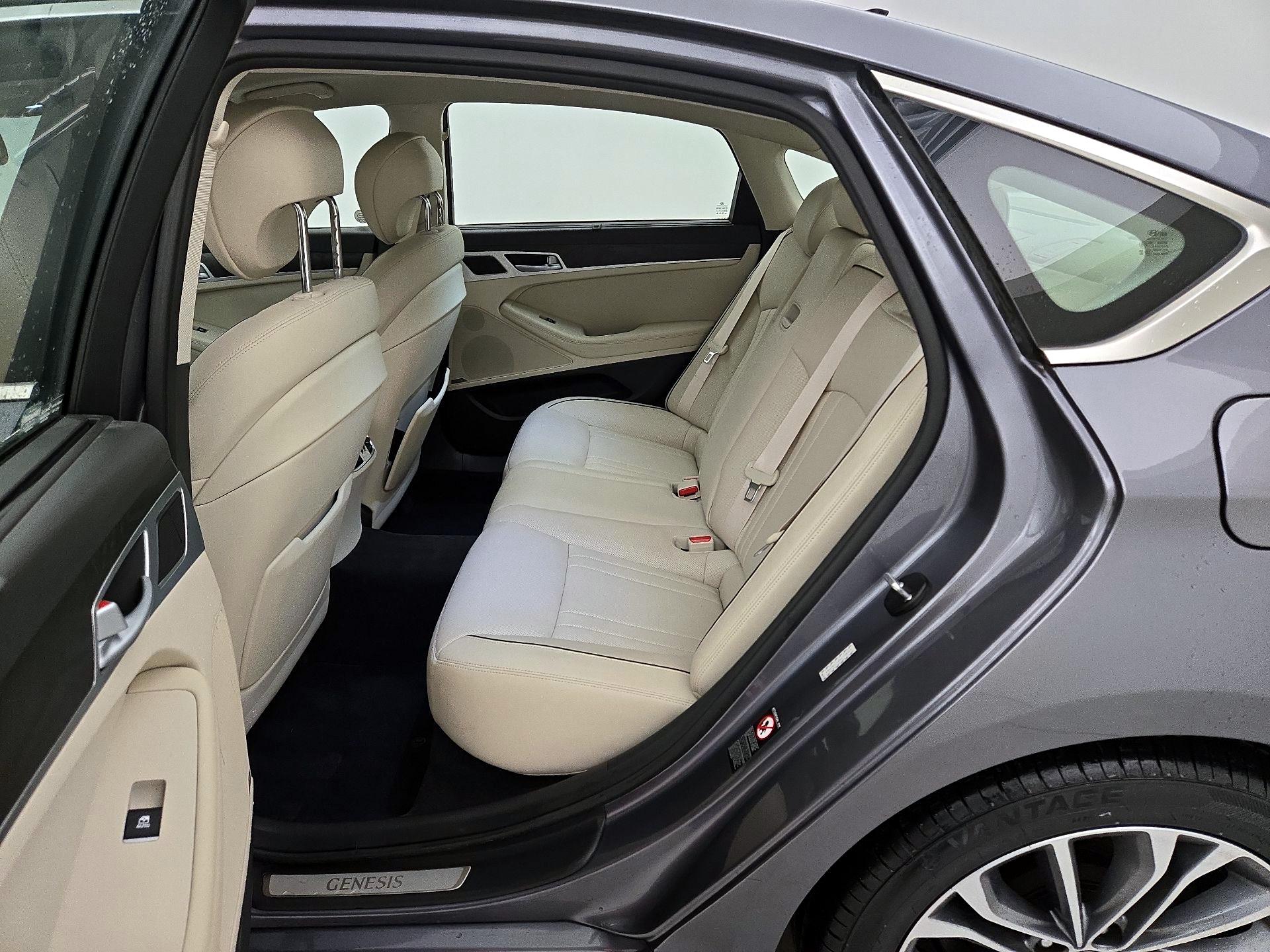 Thumbnail: 2016 Hyundai Genesis - 19