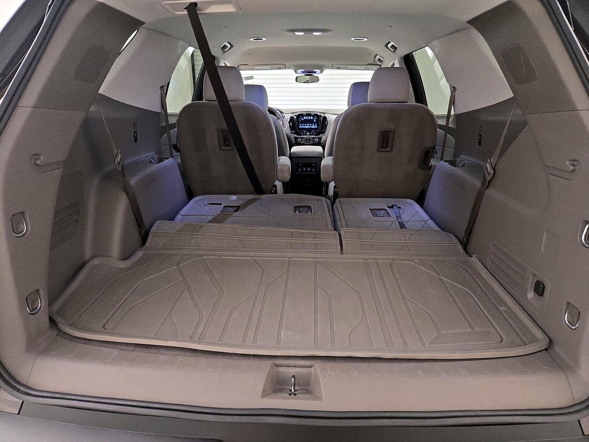 Thumbnail: 2019 Chevrolet Traverse - 19