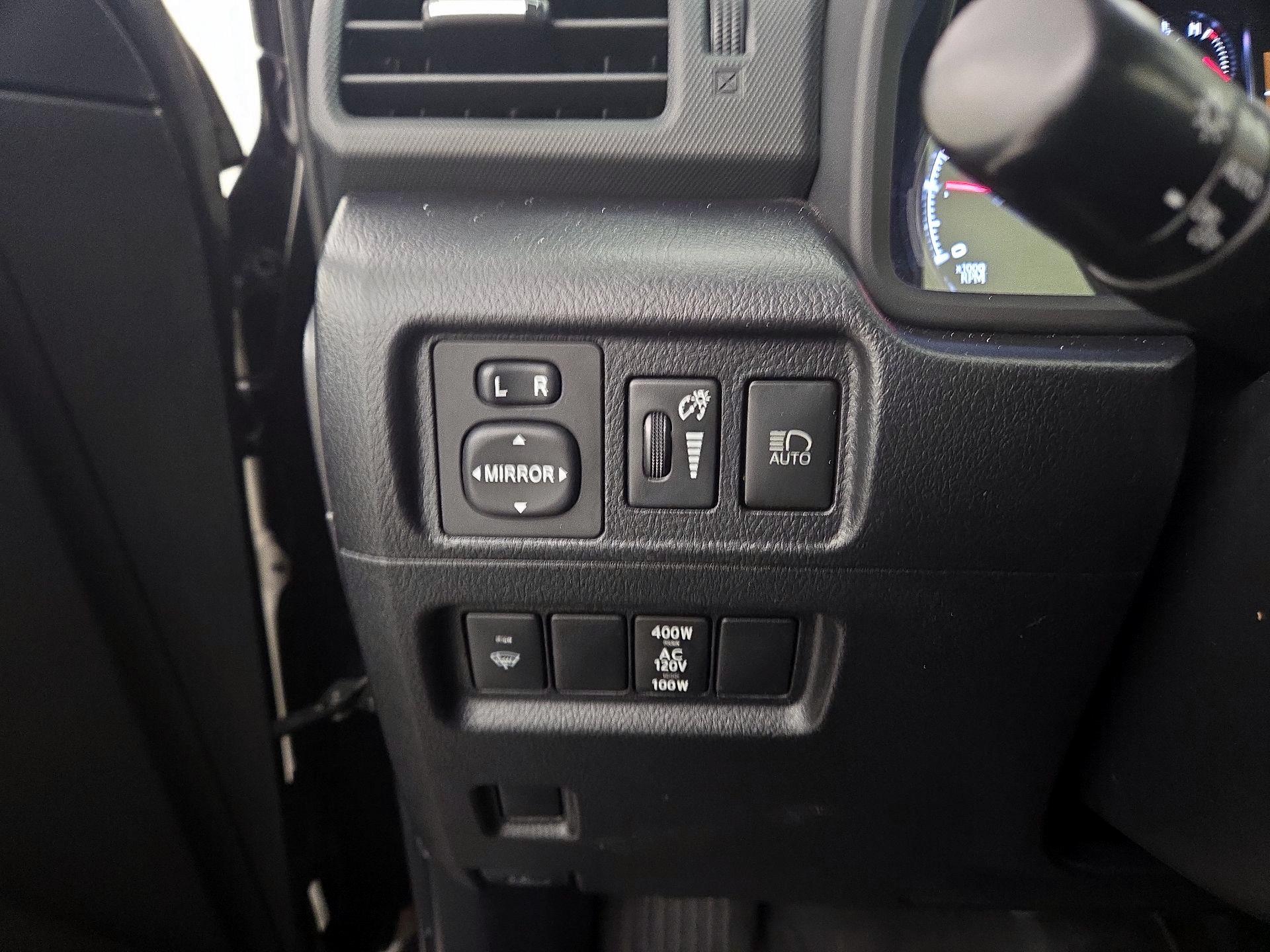 Thumbnail: 2020 Toyota 4Runner - 13