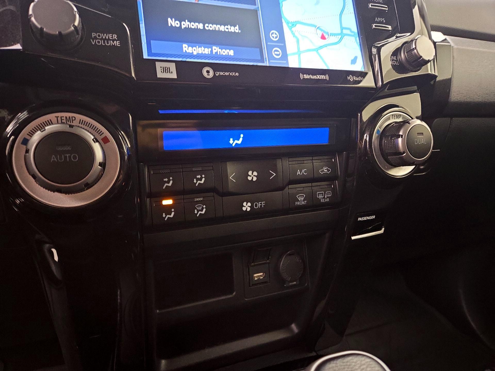 Thumbnail: 2020 Toyota 4Runner - 17