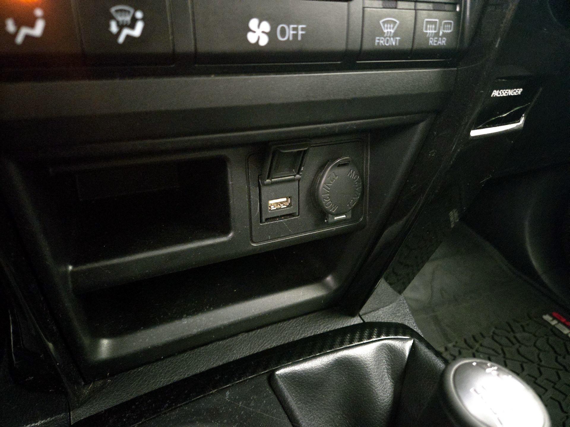 Thumbnail: 2020 Toyota 4Runner - 19