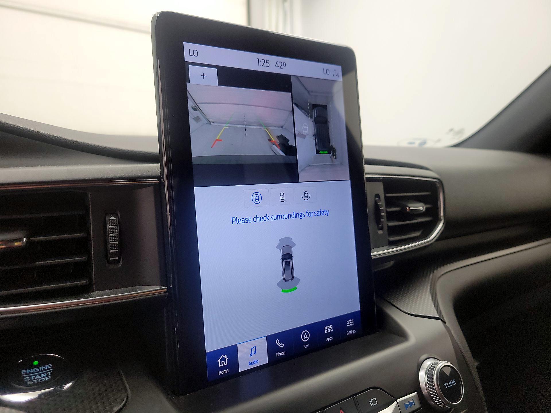 Thumbnail: 2020 Ford Explorer - 14