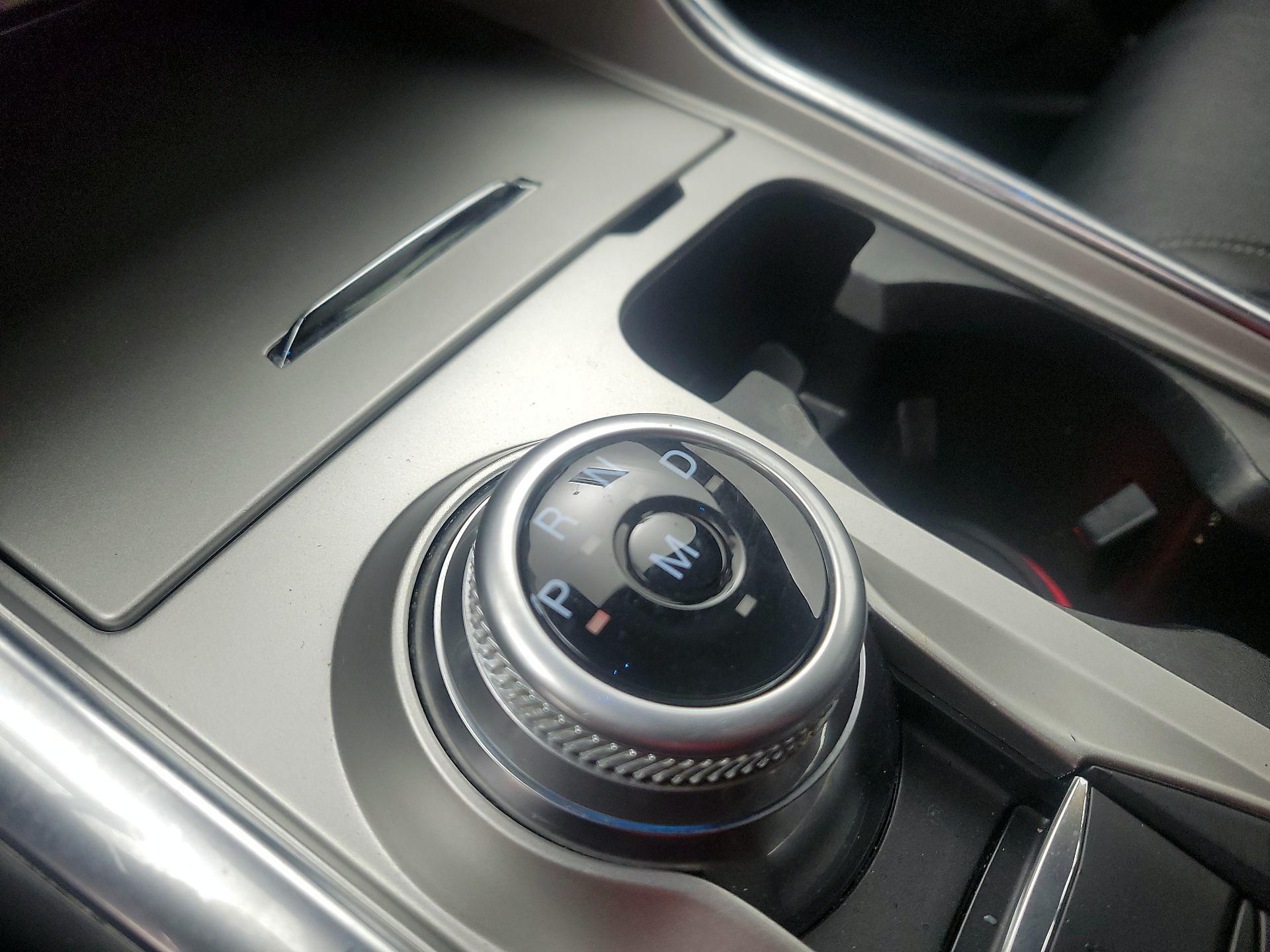 Thumbnail: 2020 Ford Explorer - 17