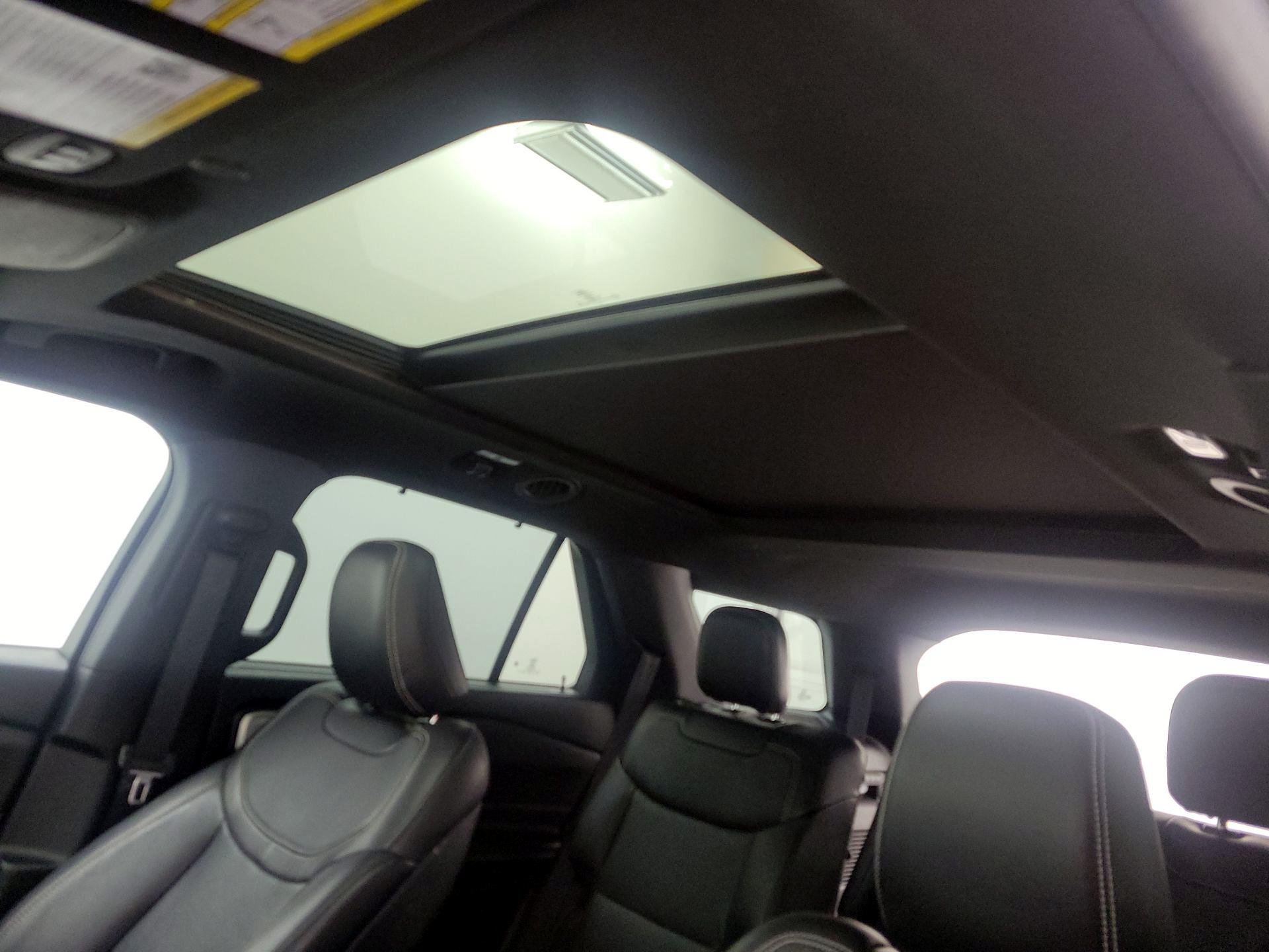 Thumbnail: 2020 Ford Explorer - 18