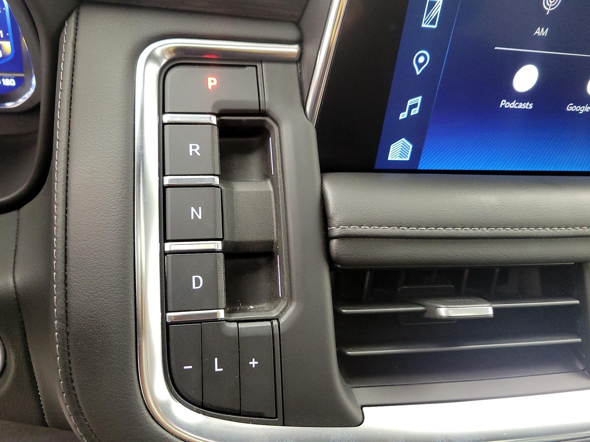 Thumbnail: 2022 Chevrolet Tahoe - 18