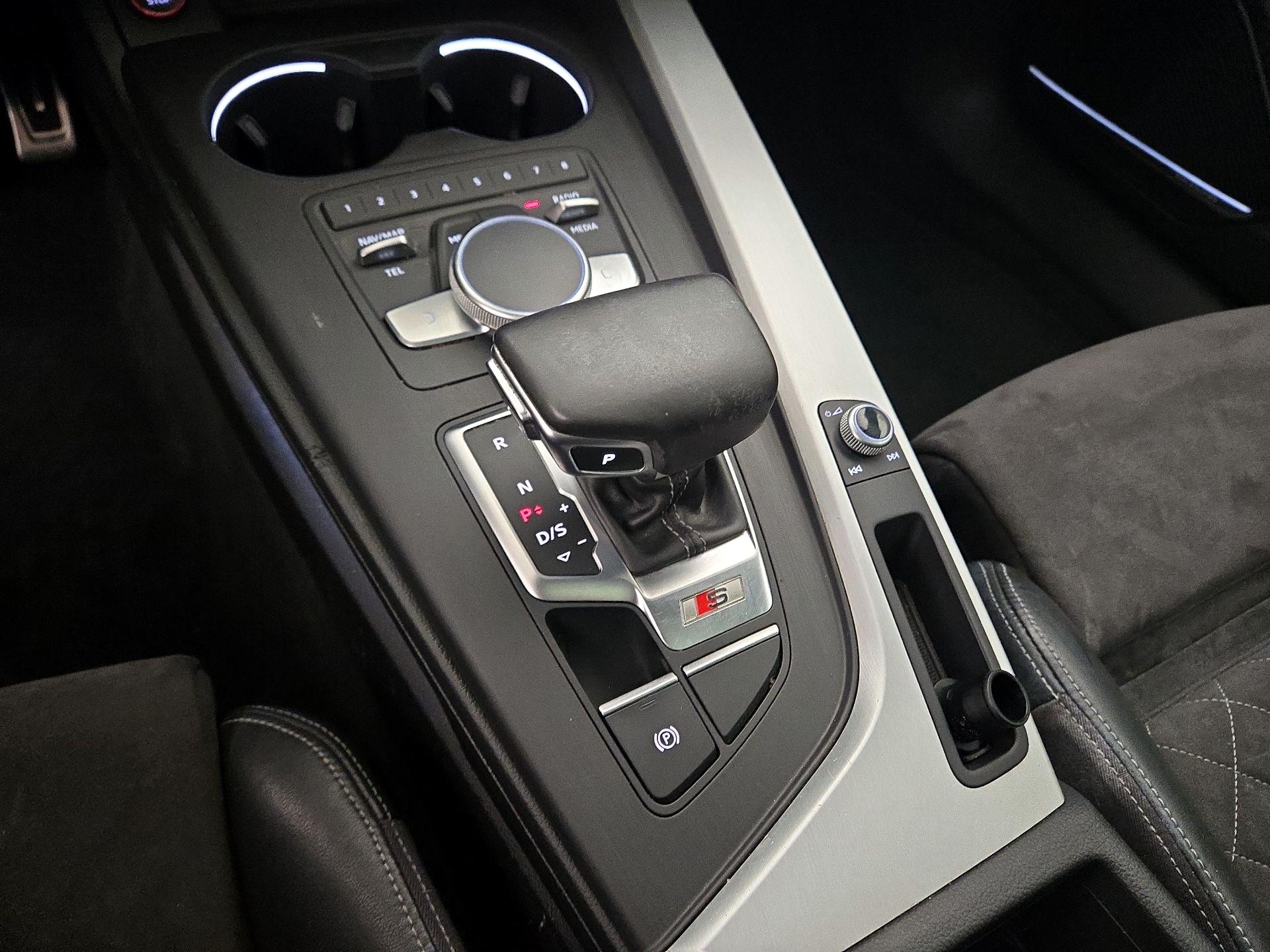 Thumbnail: 2018 Audi S4 - 17