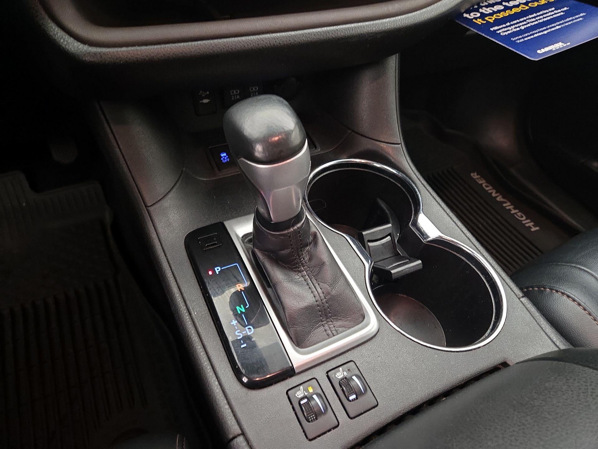 Thumbnail: 2018 Toyota Highlander - 17