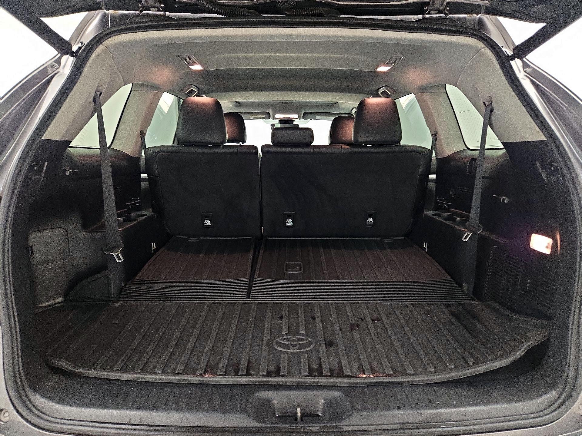 Thumbnail: 2018 Toyota Highlander - 19