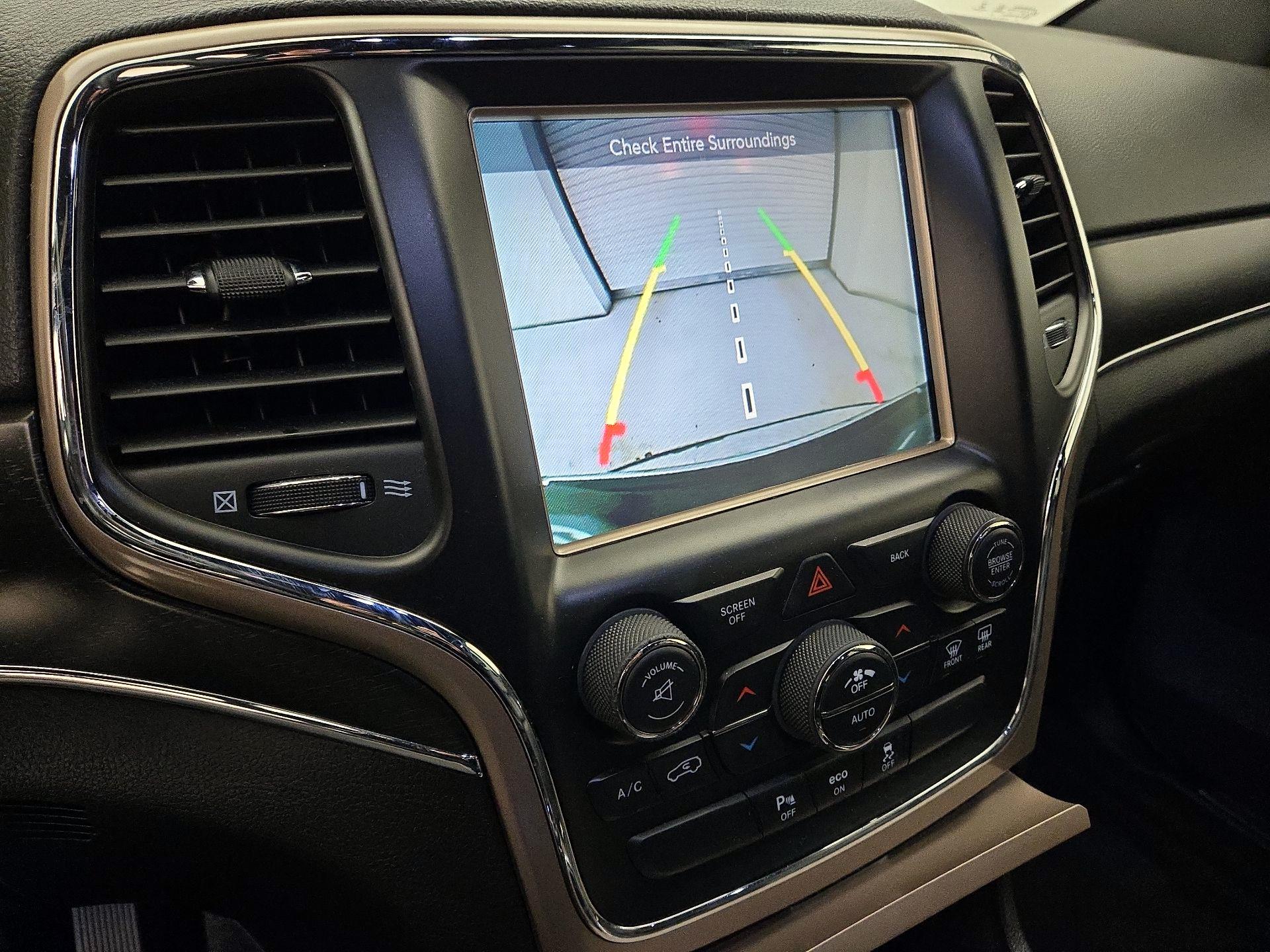 Thumbnail: 2015 Jeep Grand Cherokee - 14