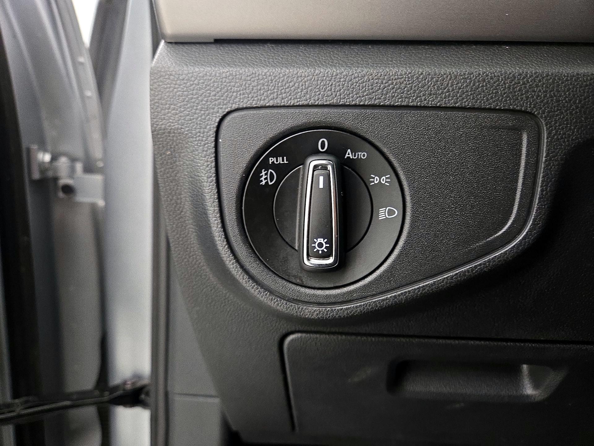 Thumbnail: 2018 Volkswagen Atlas - 13