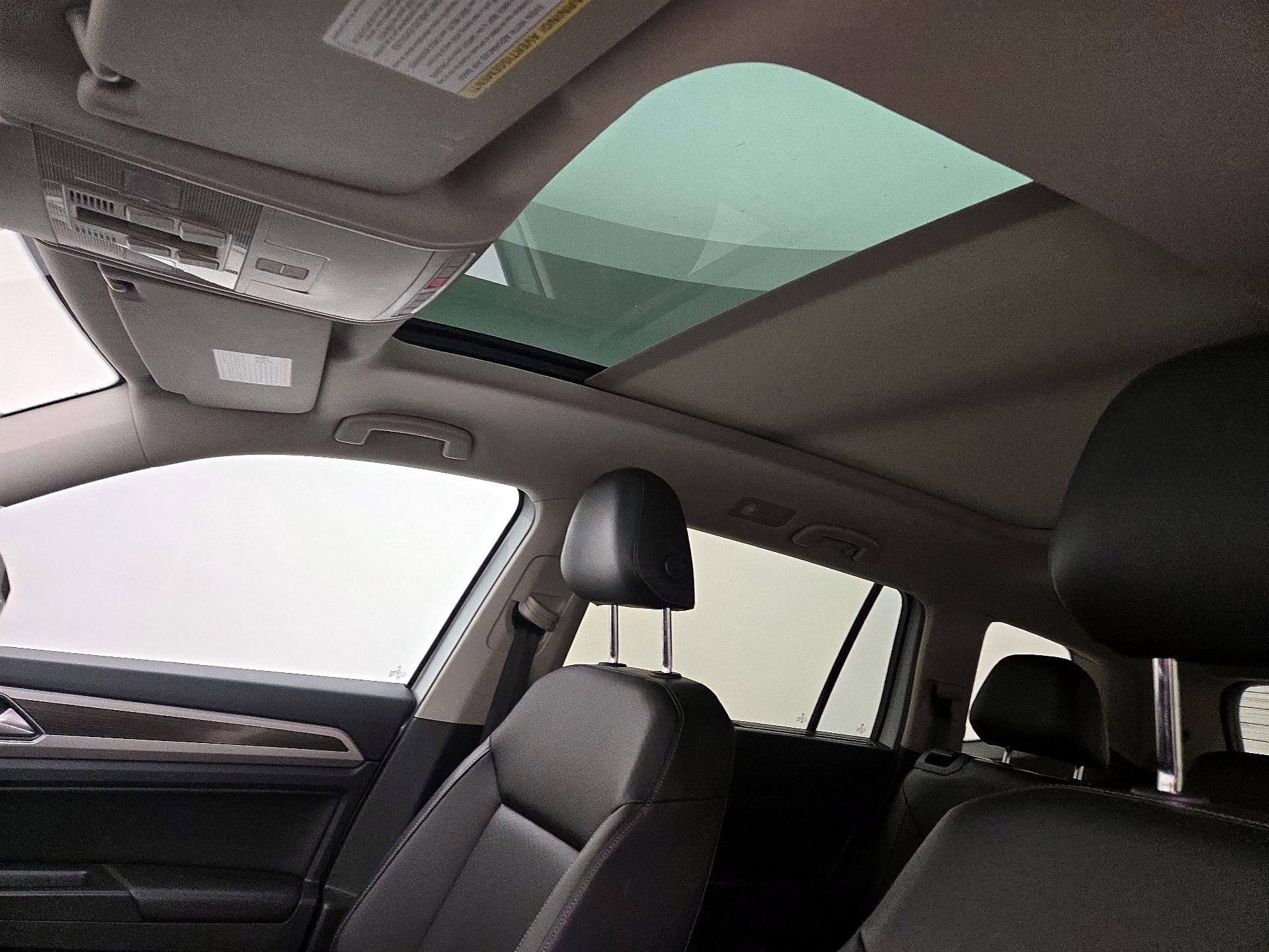 Thumbnail: 2018 Volkswagen Atlas - 18