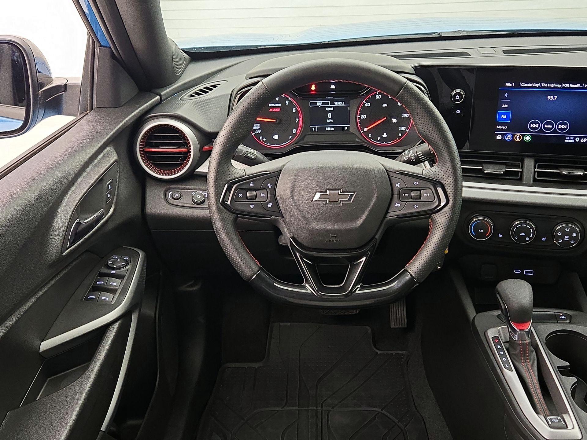 Thumbnail: 2025 Chevrolet Trax - 10