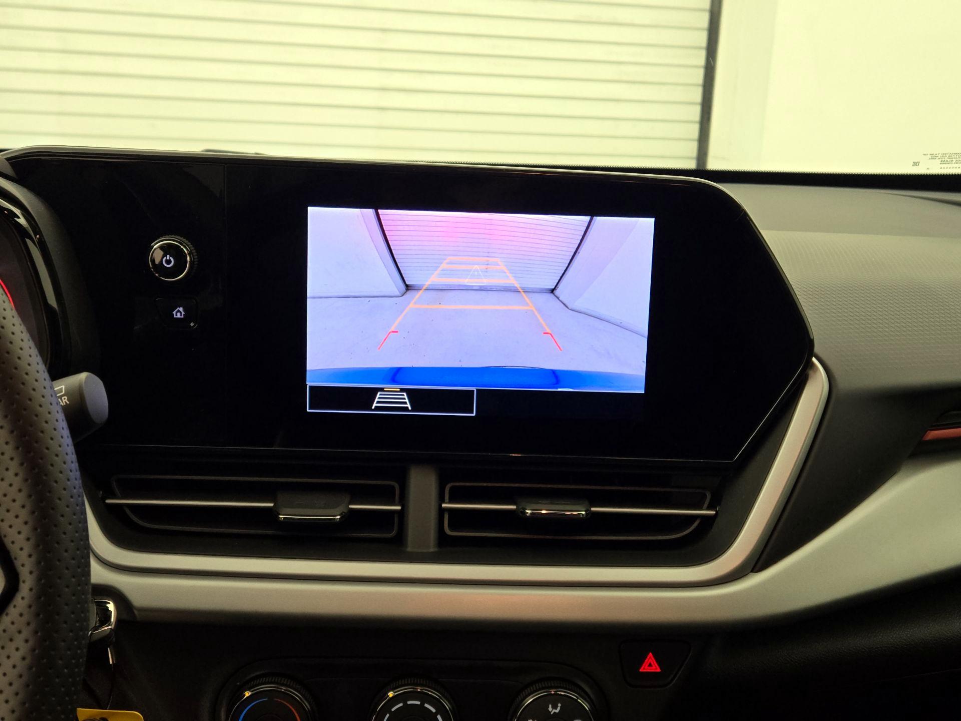 Thumbnail: 2025 Chevrolet Trax - 14