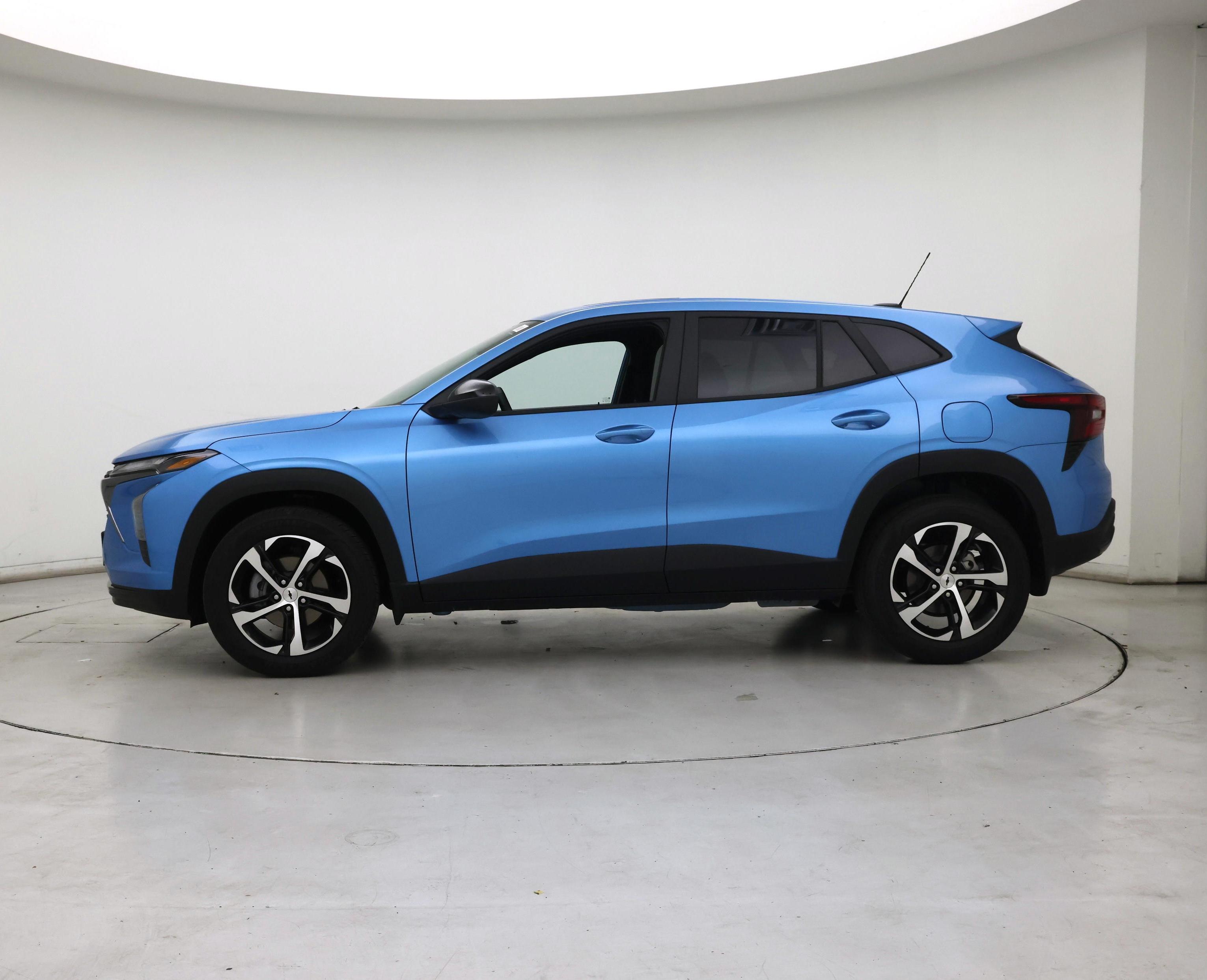 Thumbnail: 2025 Chevrolet Trax - 3