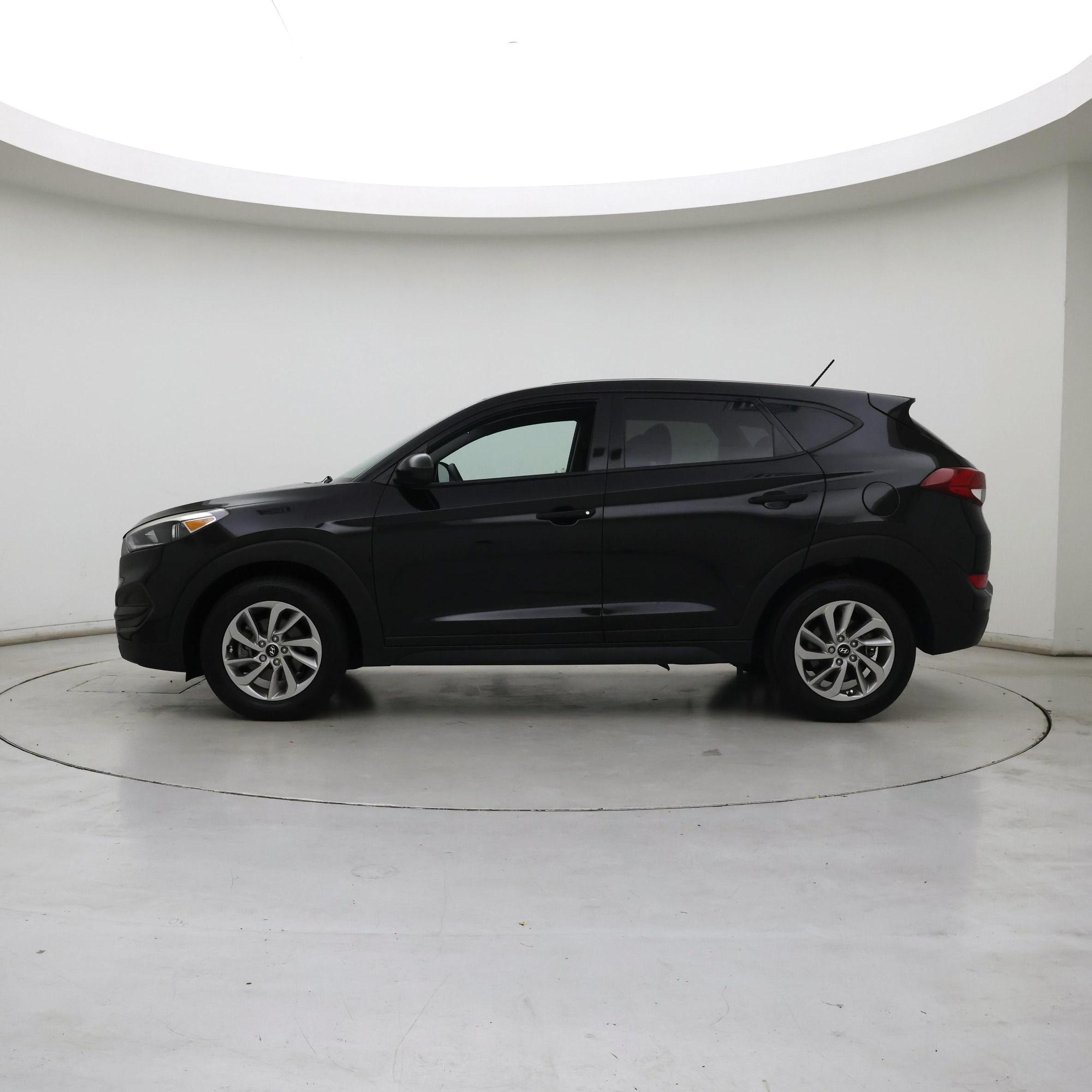 Thumbnail: 2018 Hyundai Tucson - 3