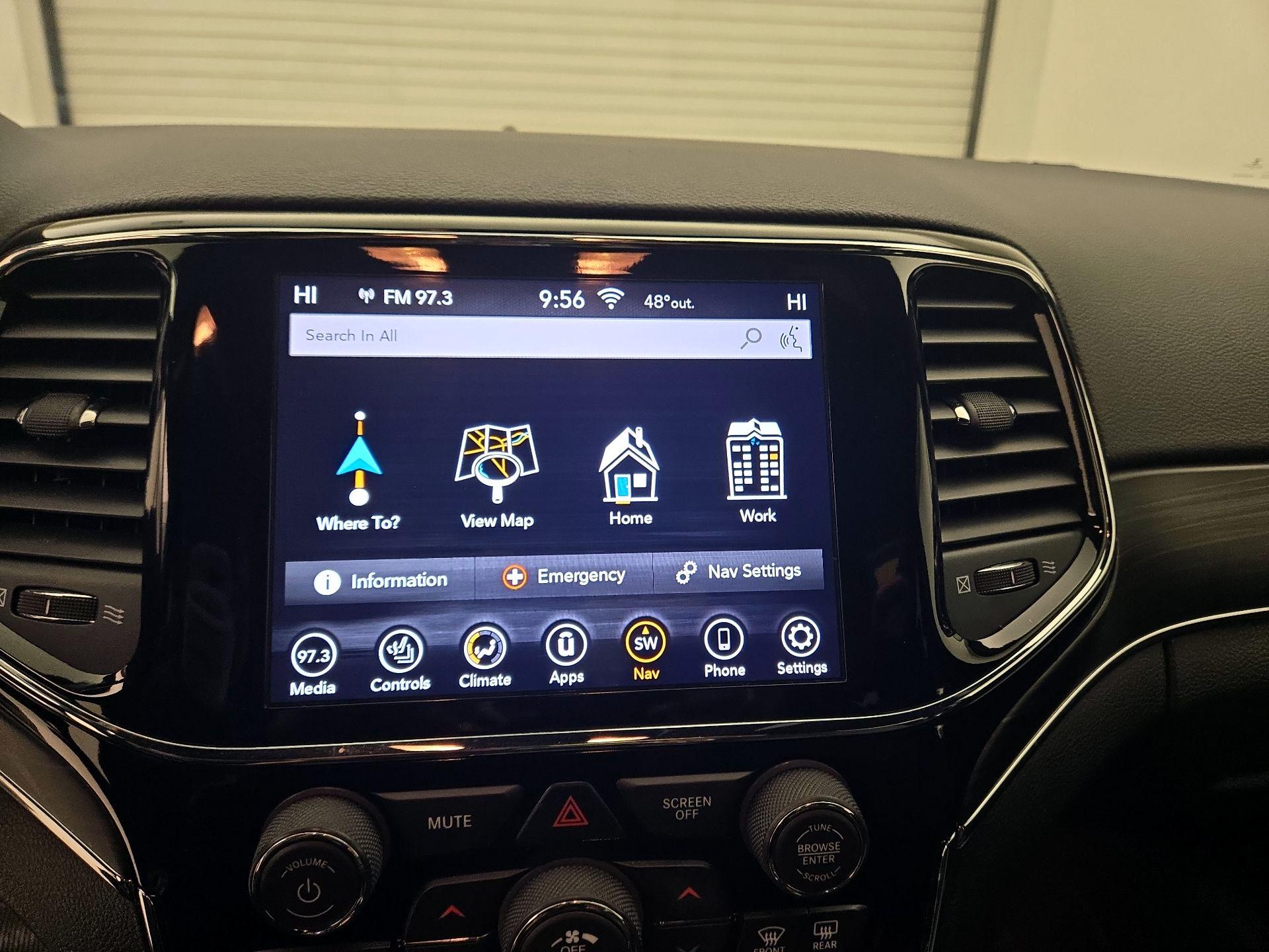 Thumbnail: 2020 Jeep Grand Cherokee - 14