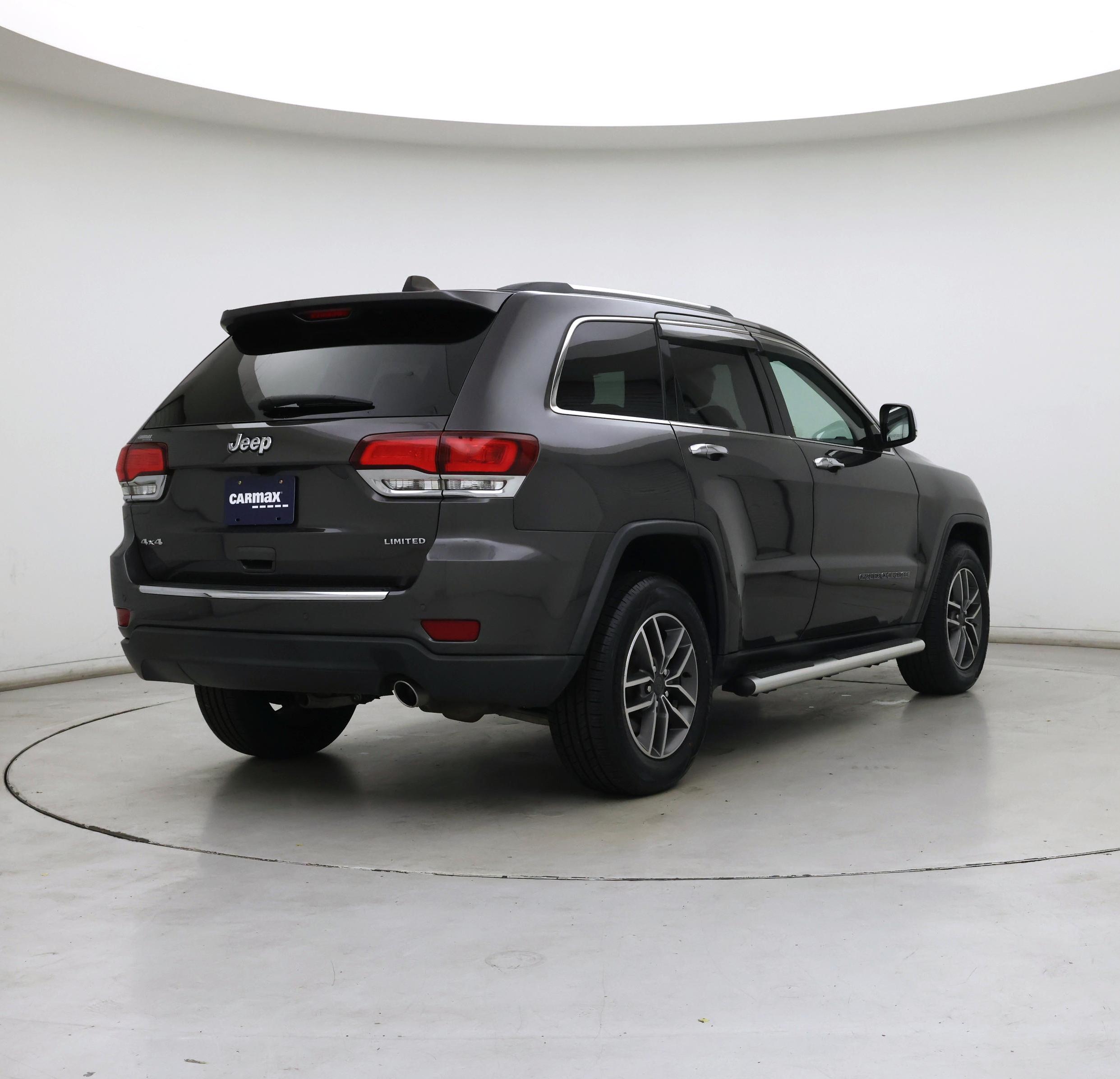 Thumbnail: 2020 Jeep Grand Cherokee - 8