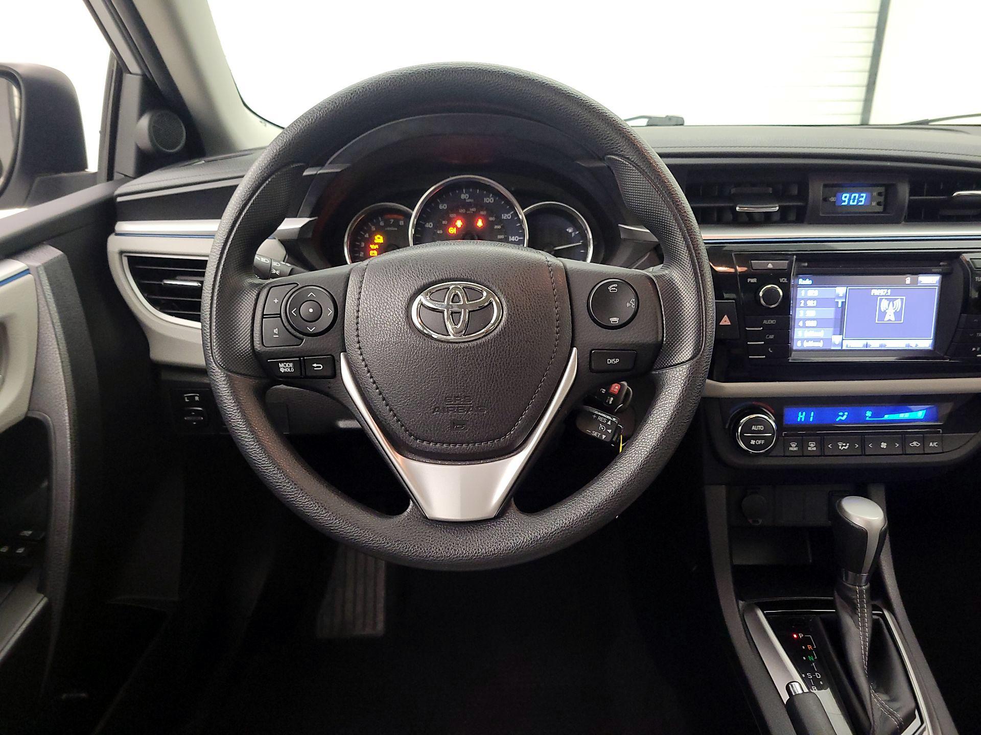 Thumbnail: 2016 Toyota Corolla - 10