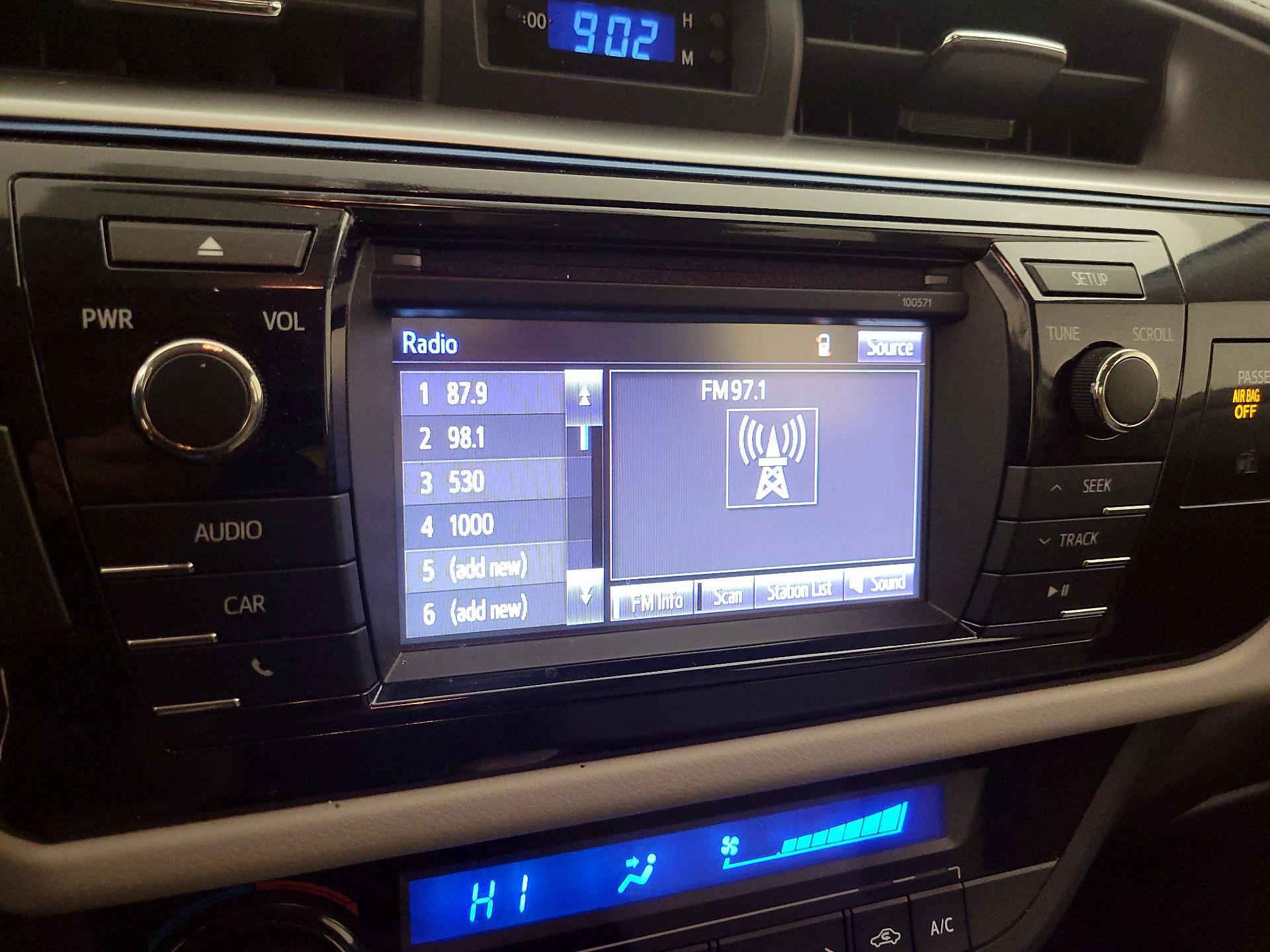 Thumbnail: 2016 Toyota Corolla - 15